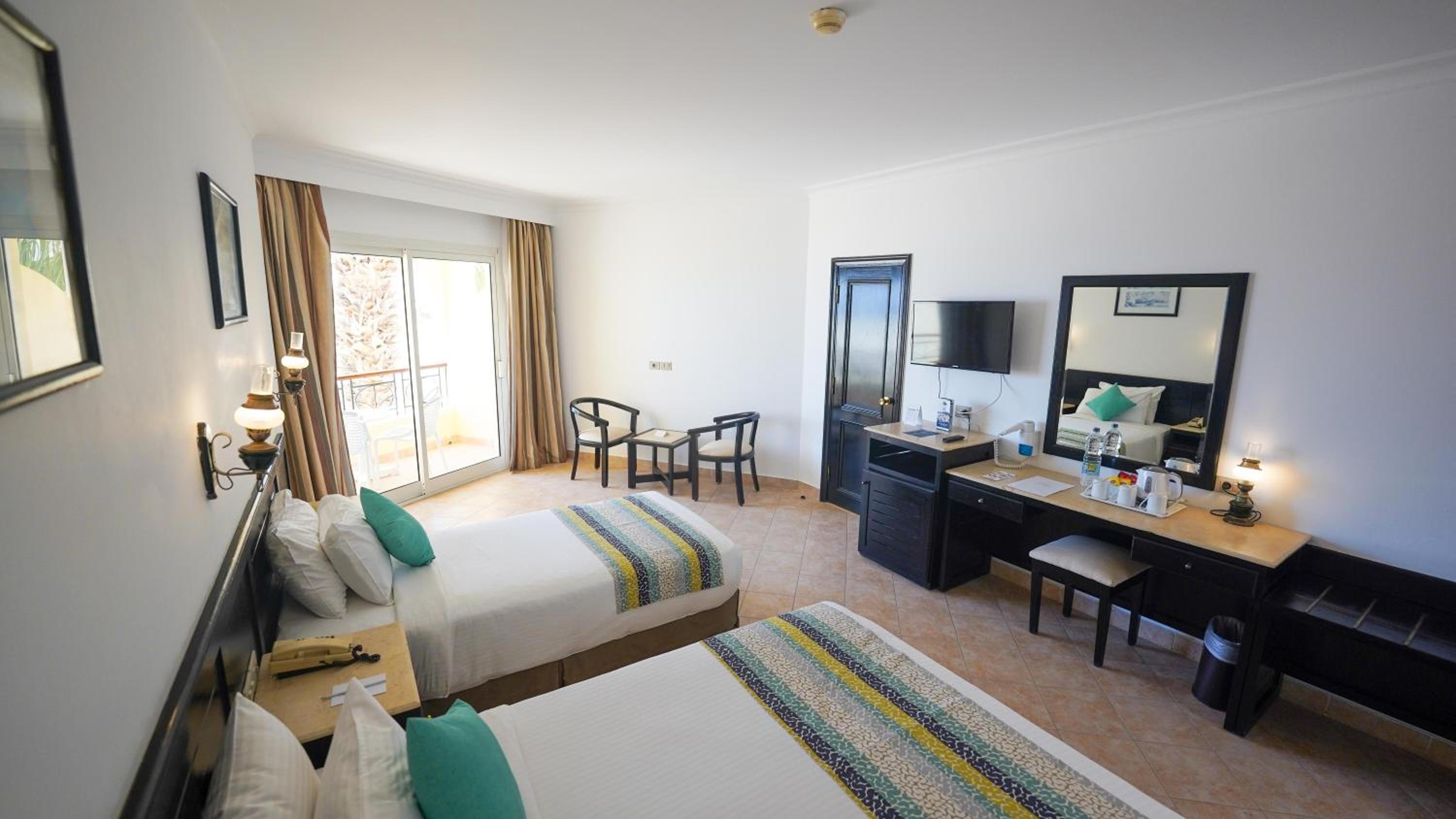 Standard Double Room With Garden View