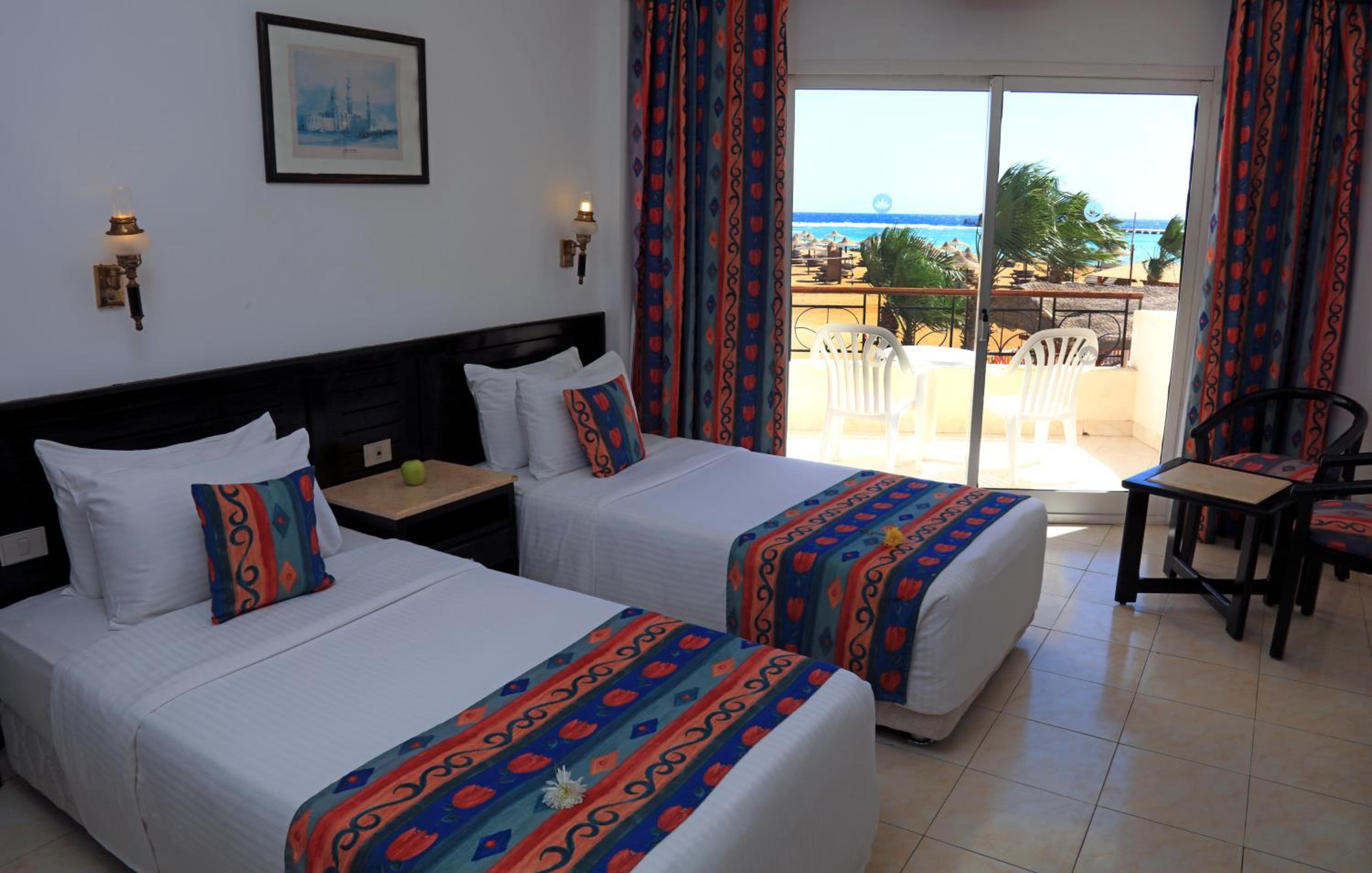 Standard Double Room With Sea Side View thumbnail 6