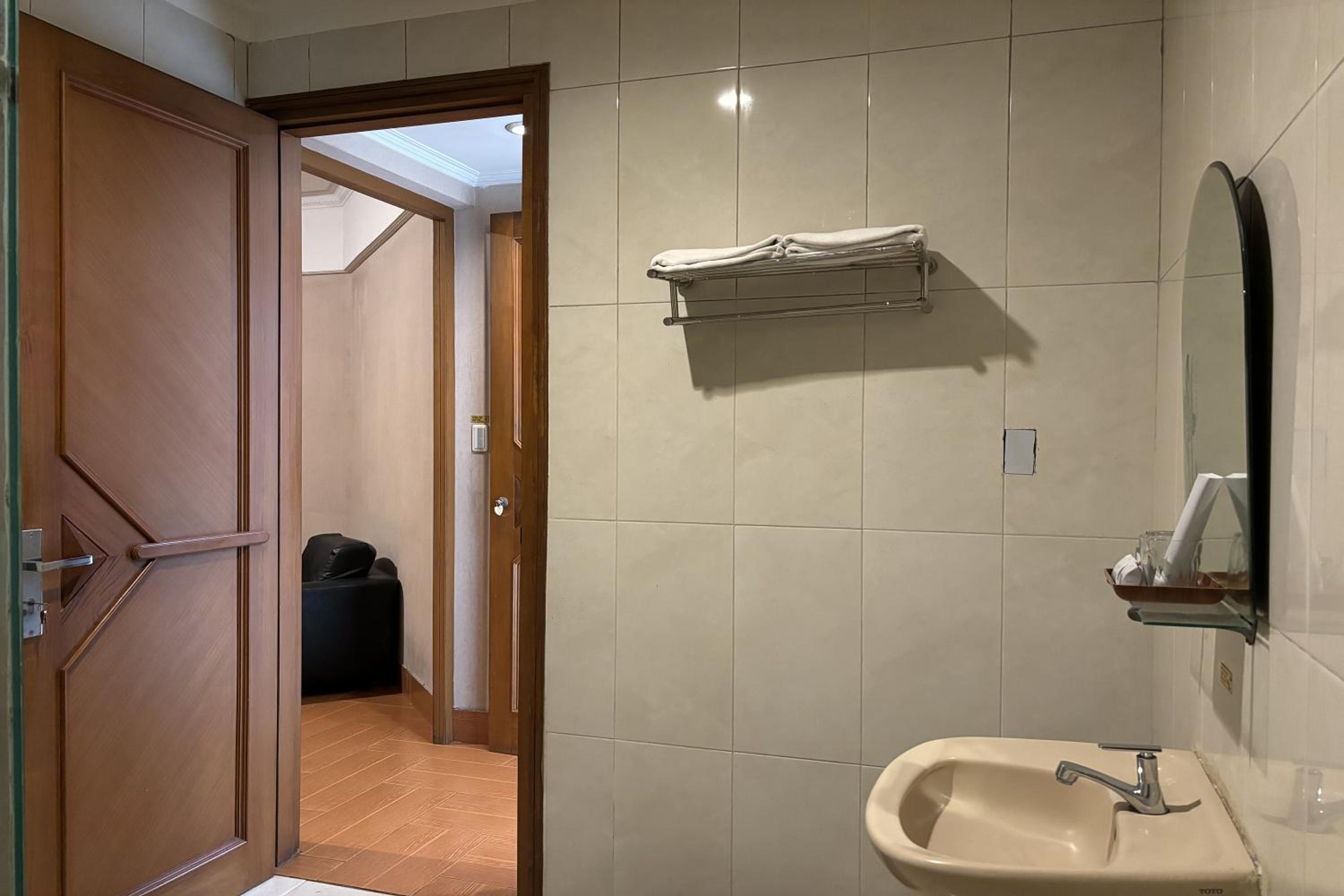 Large Double Room photo 2