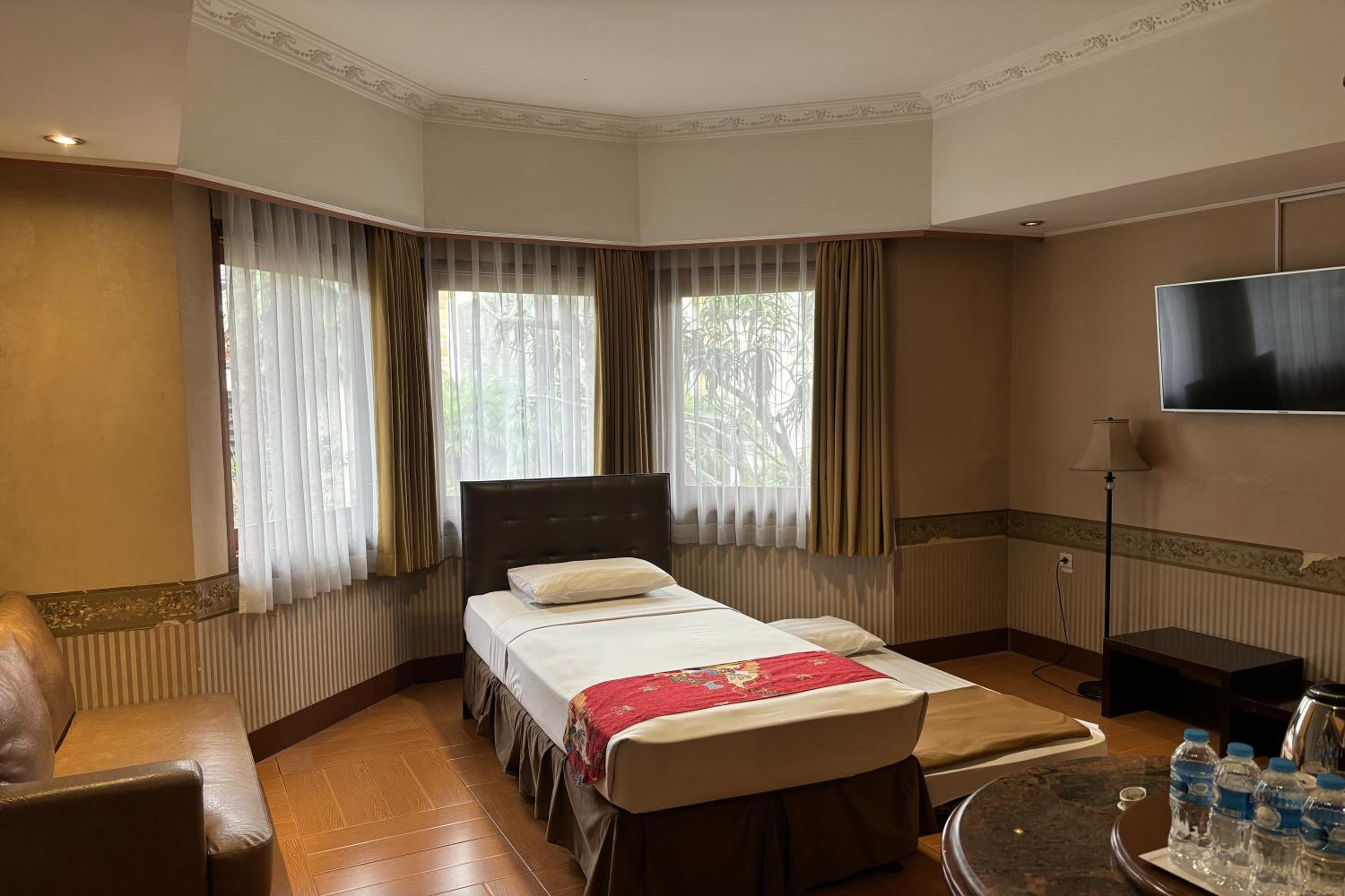 Deluxe Suite