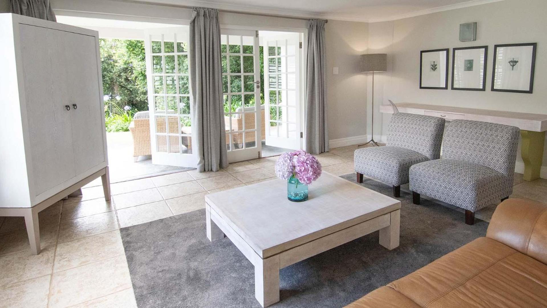 Two-Bedroom Villa - Photo 13