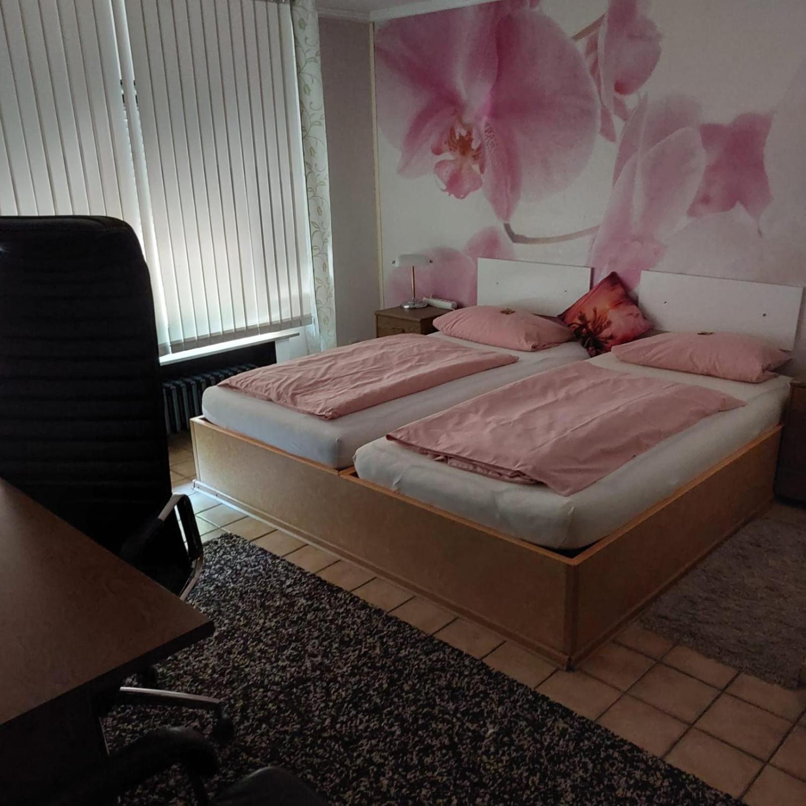 Double Room - Photo 13