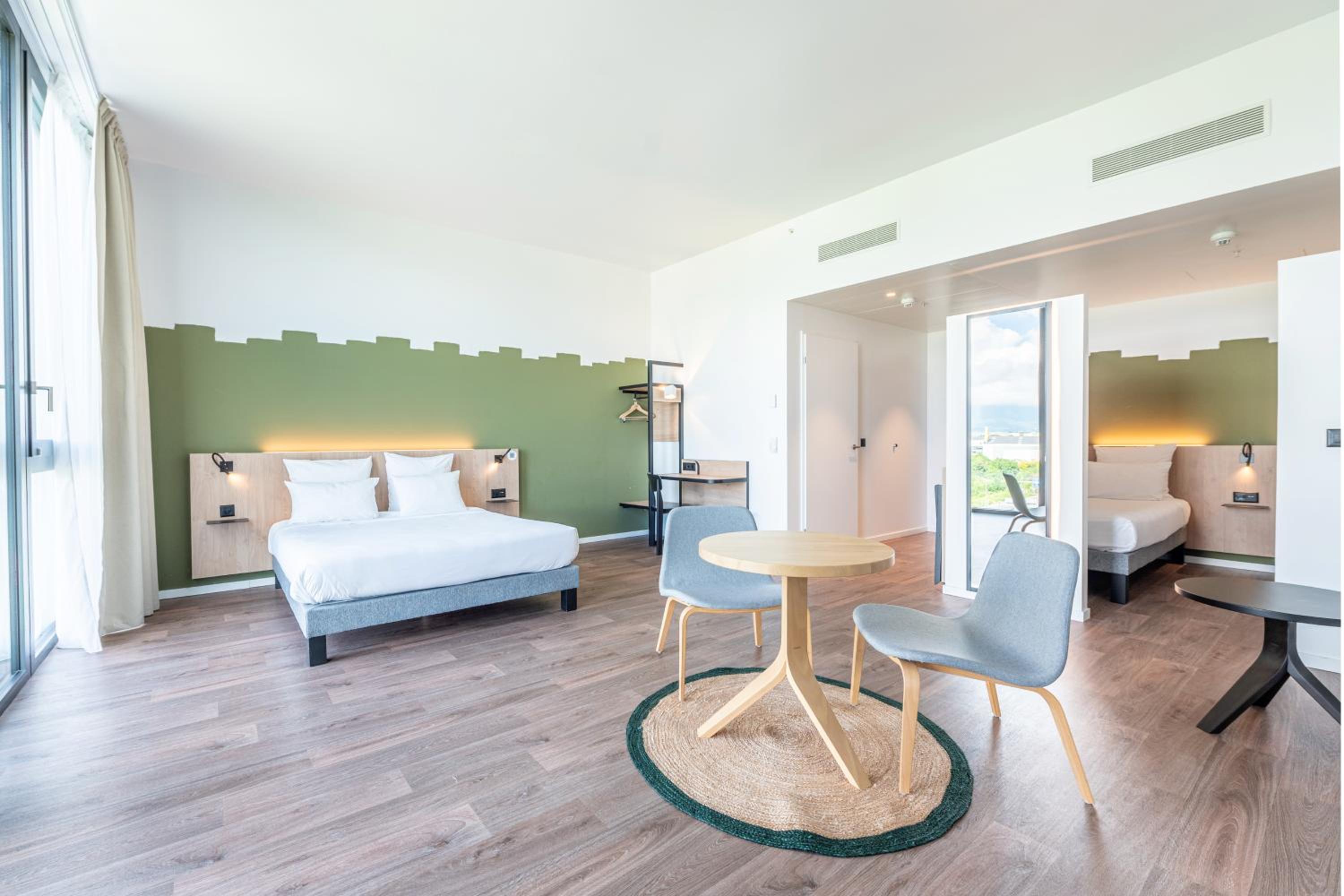 Quadruple Room - Disability Access - Photo 6