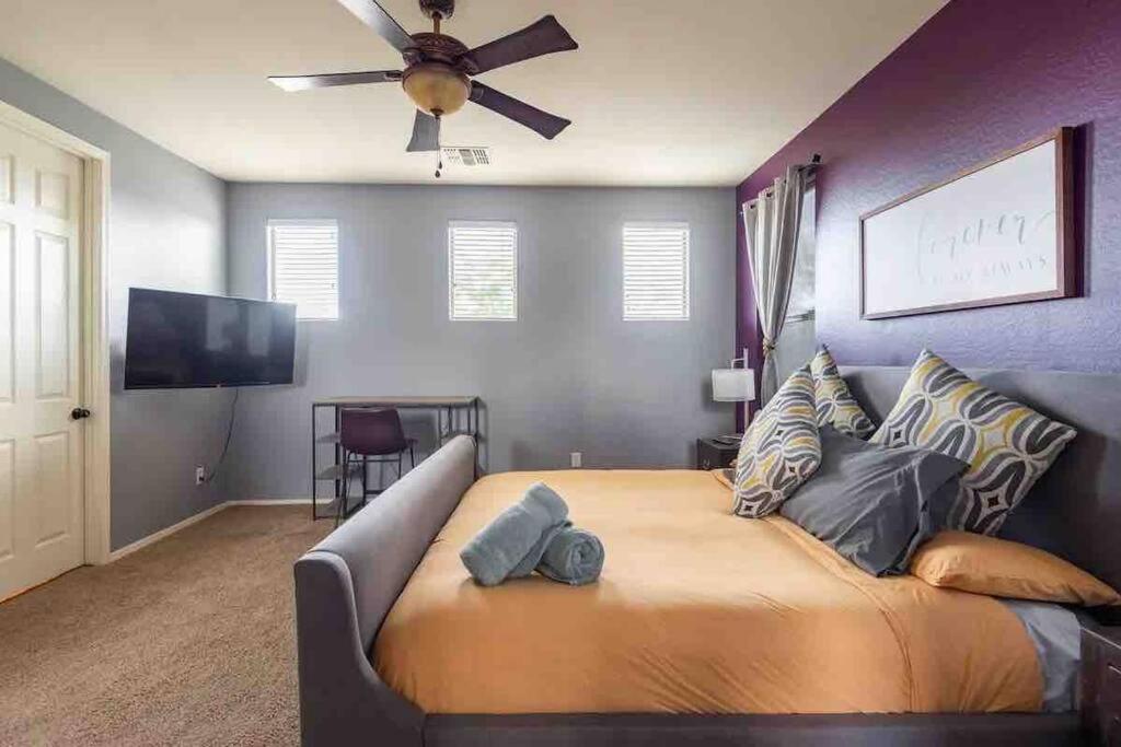 Three-Bedroom House photo 1