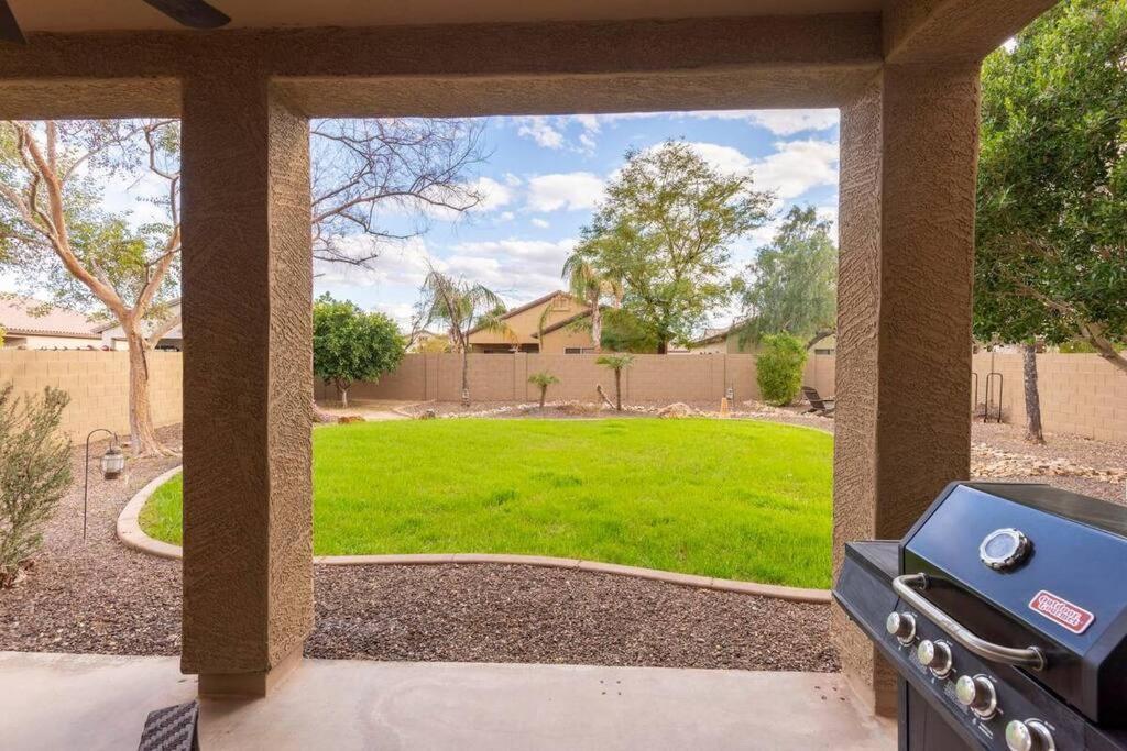 Three-Bedroom House photo 3
