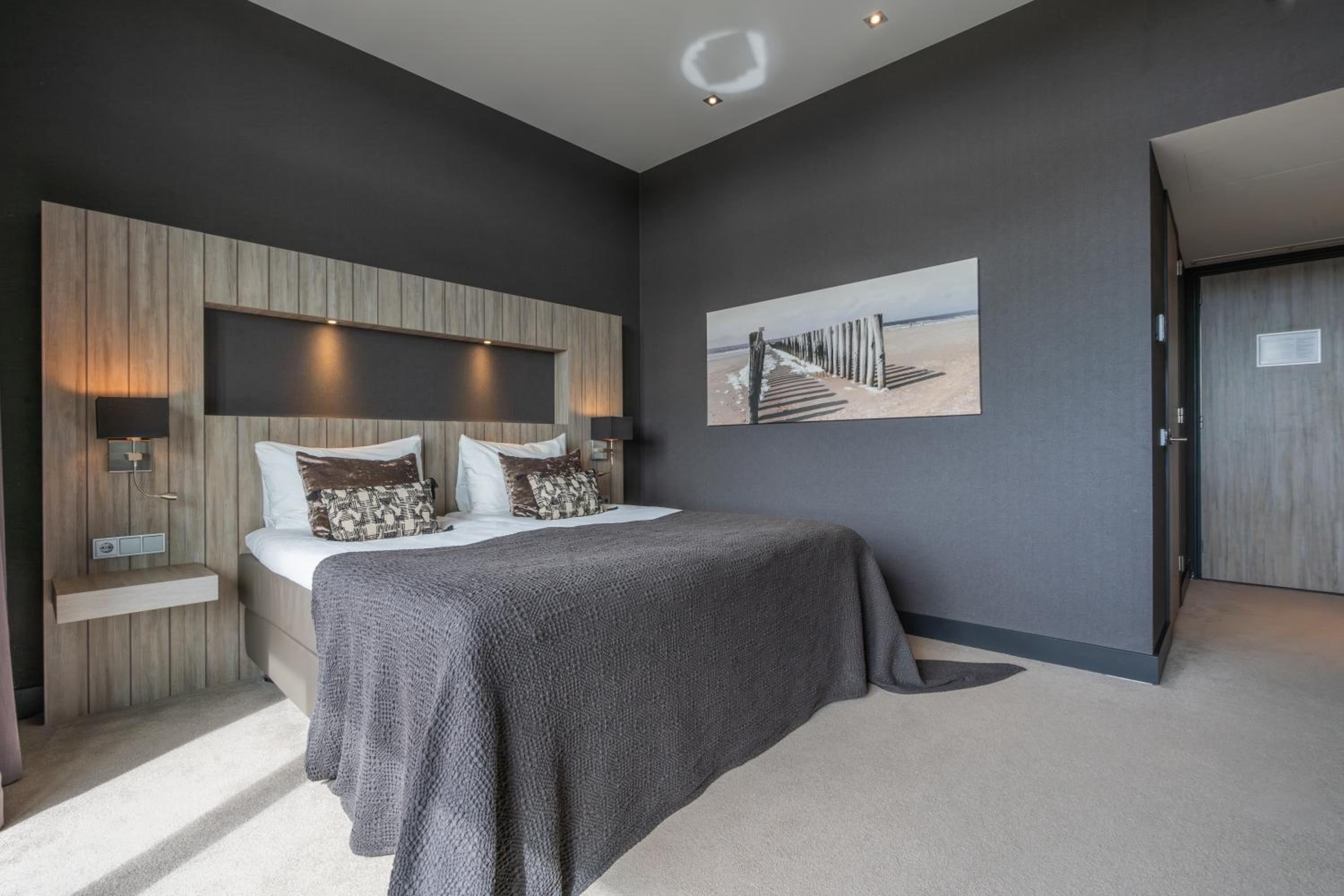 Standard Twin Room - Photo 1