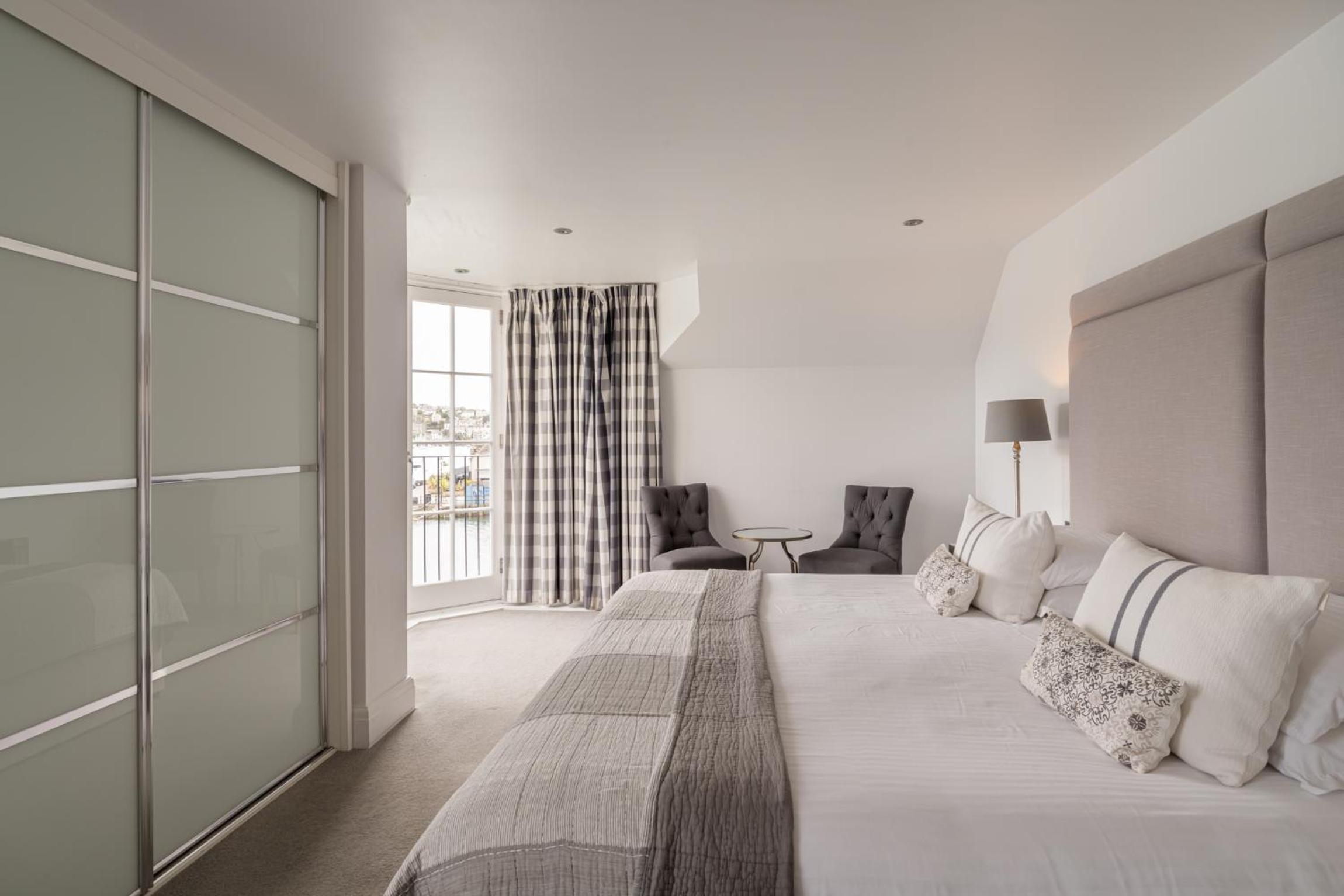 Deluxe Room - River View