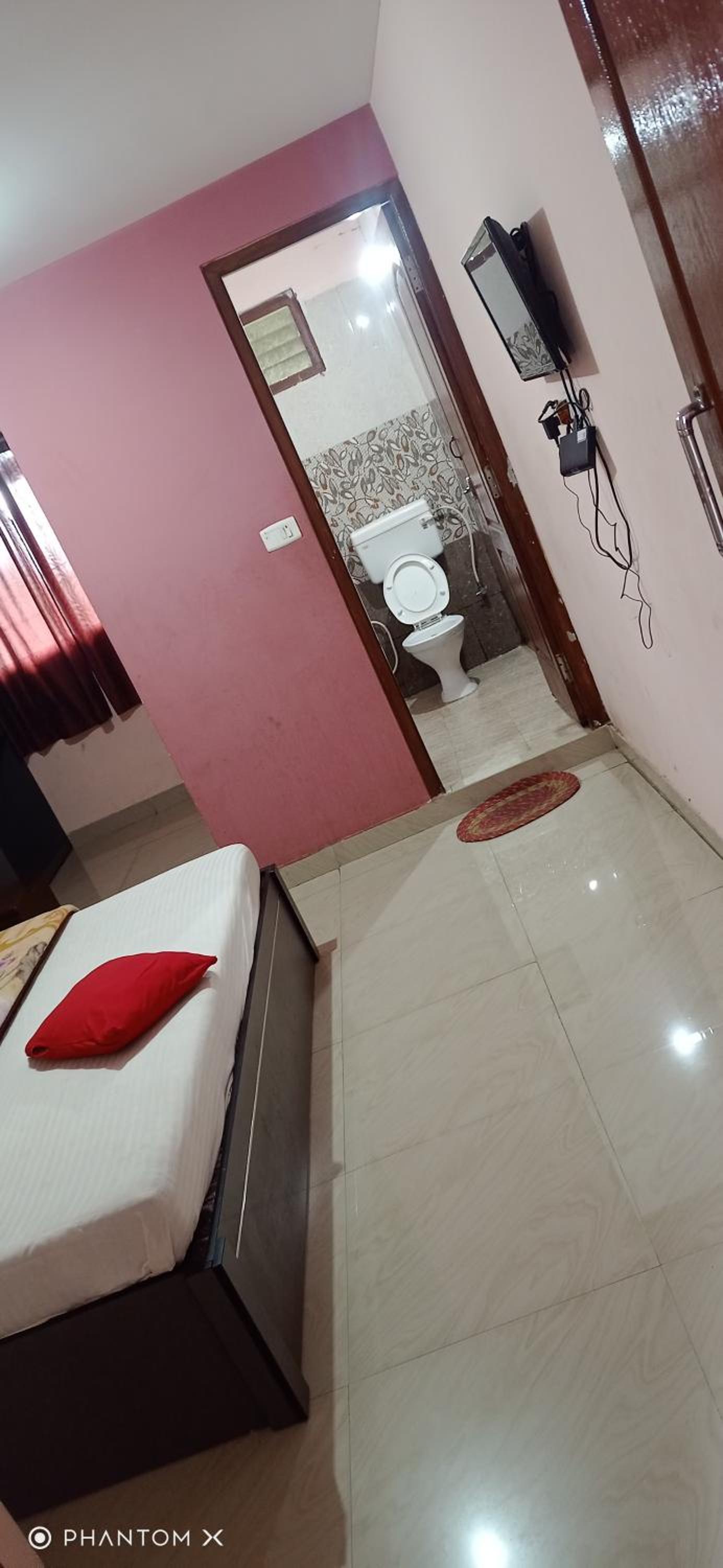 Deluxe King Room photo 1