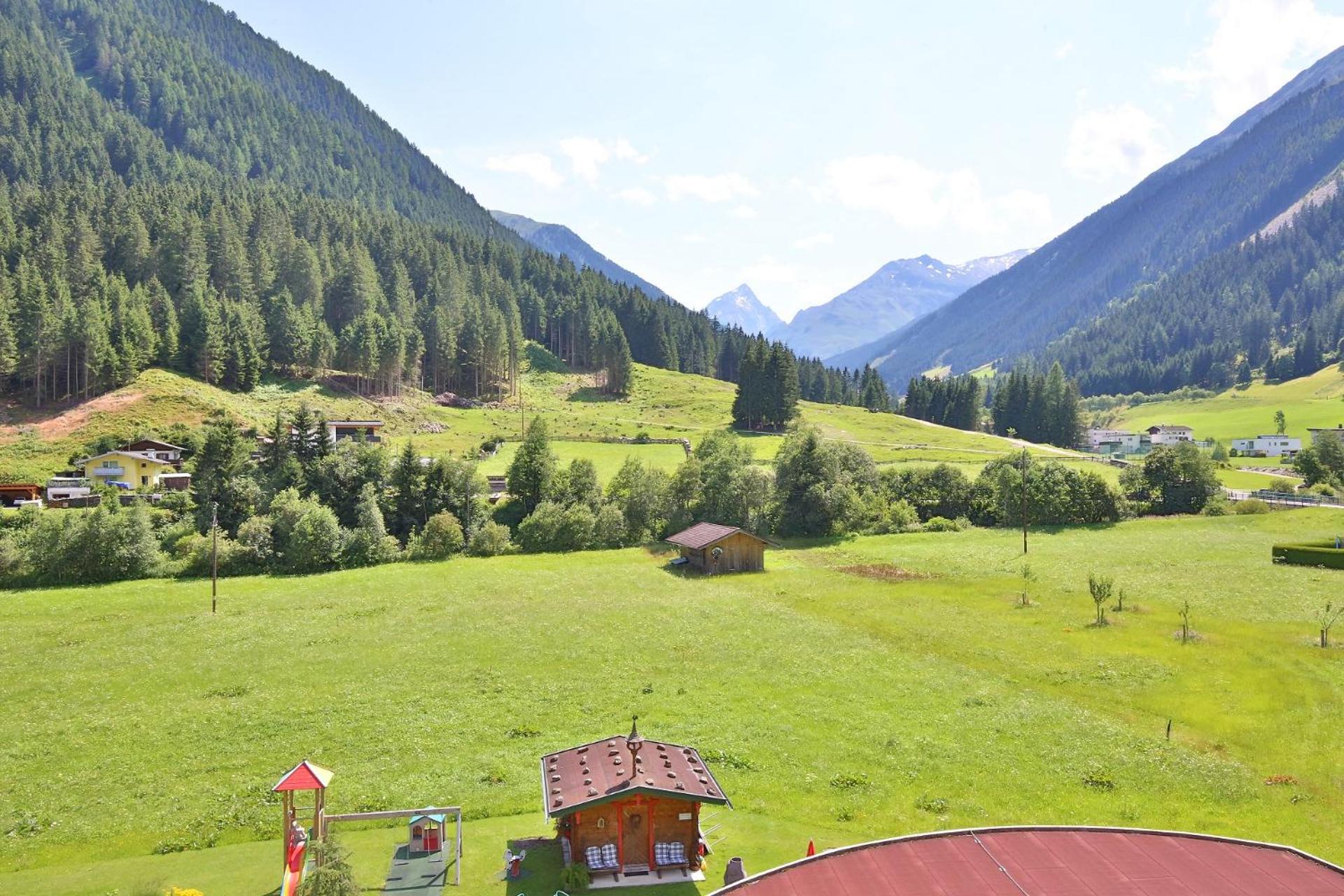 Double Room with Mountain View photo 3
