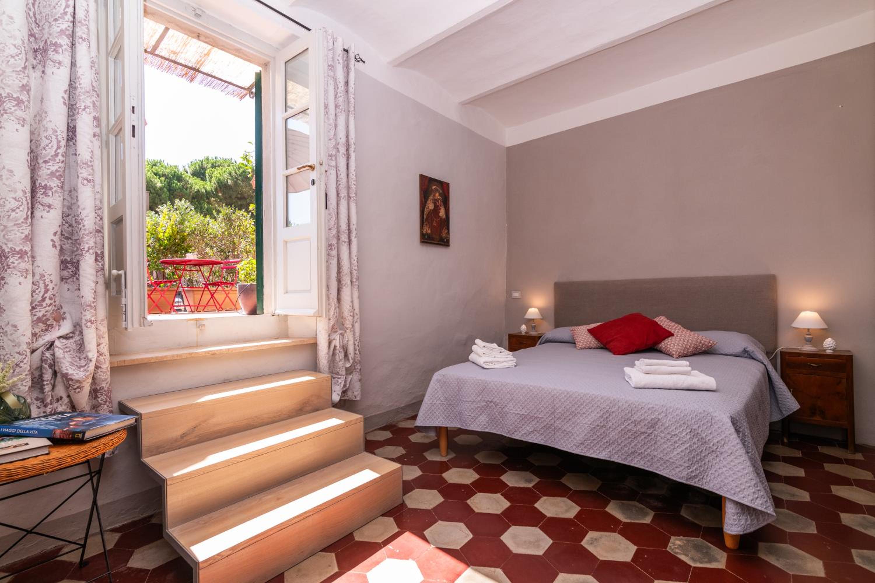 One-Bedroom Apartment With Terrace photo 1