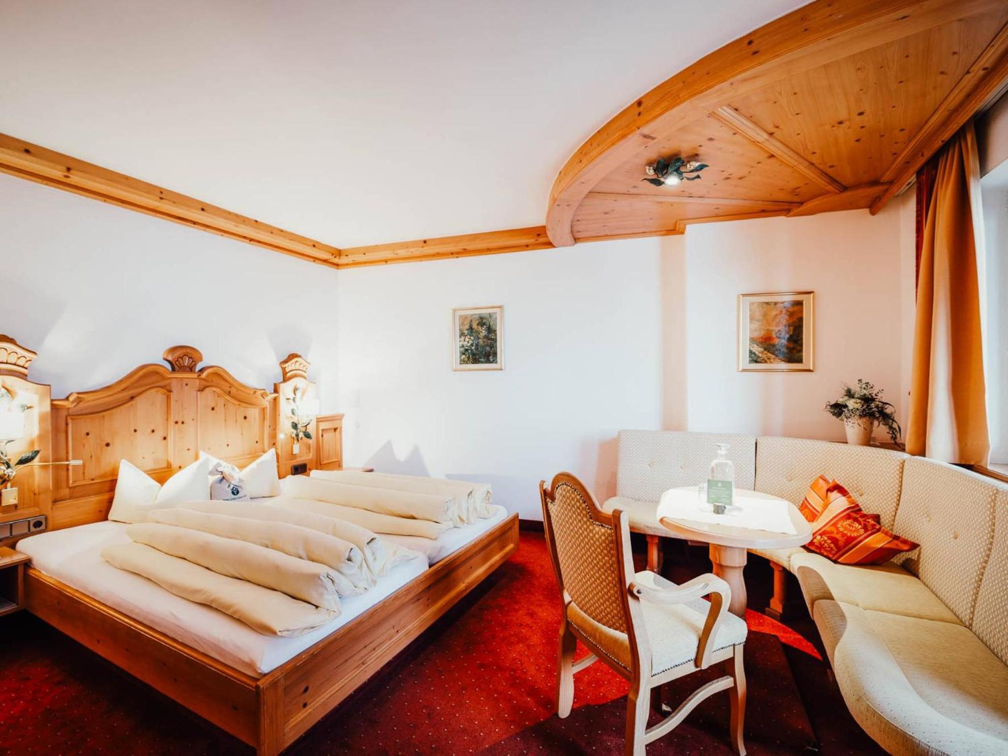 Double Room with Balcony - Photo 1