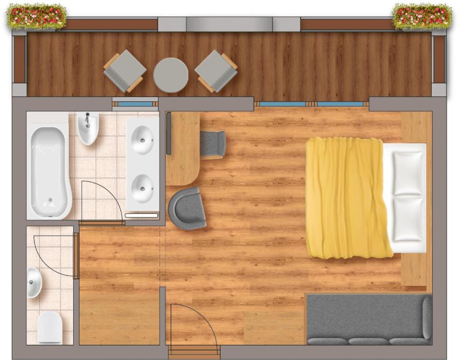 Double Room with Balcony - Photo 5