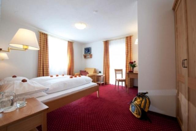 Double or Twin Room photo 1