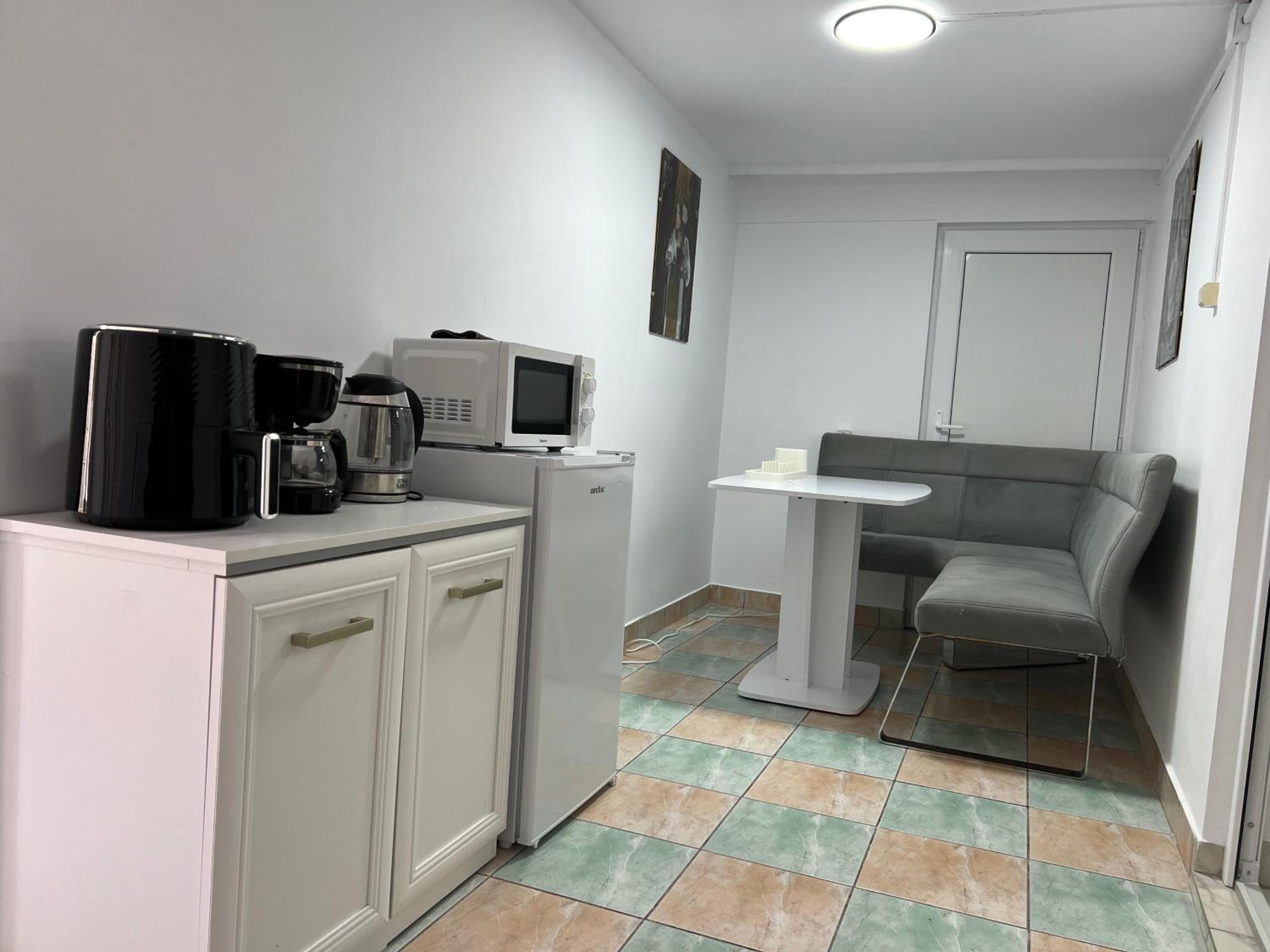 Two-Bedroom Apartment photo 2