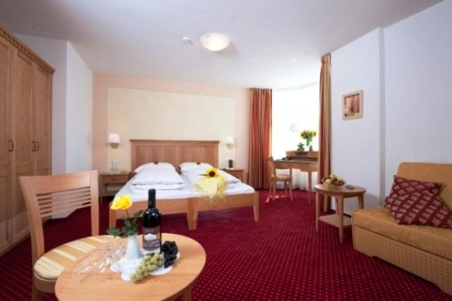 Double or Twin Room photo 3