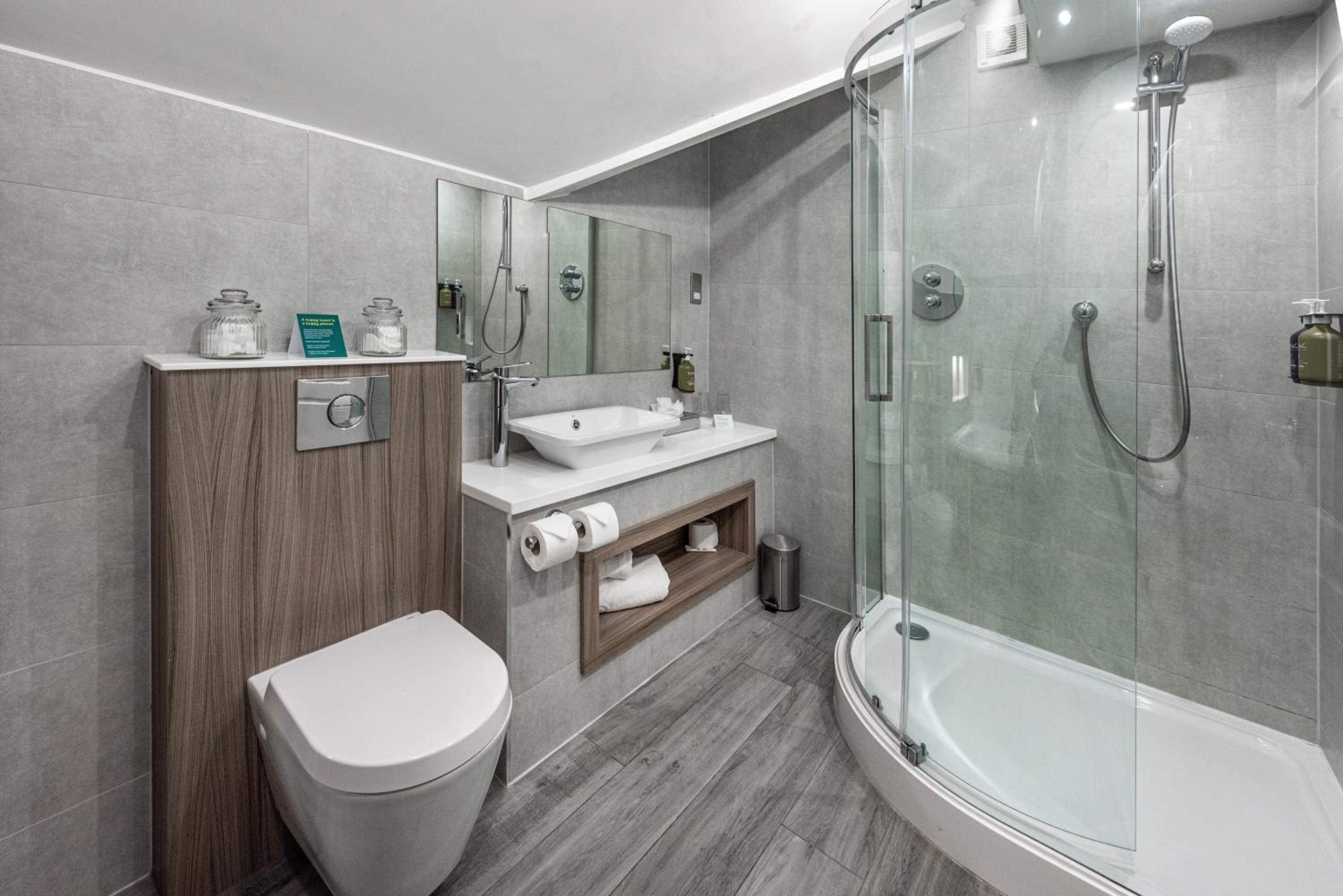 King Suite - Photo 11
