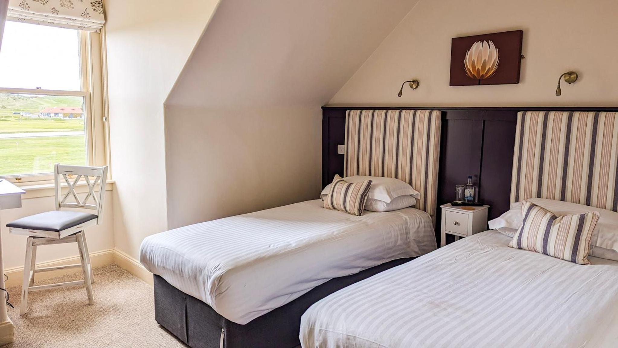 Double or Twin Room with Shower