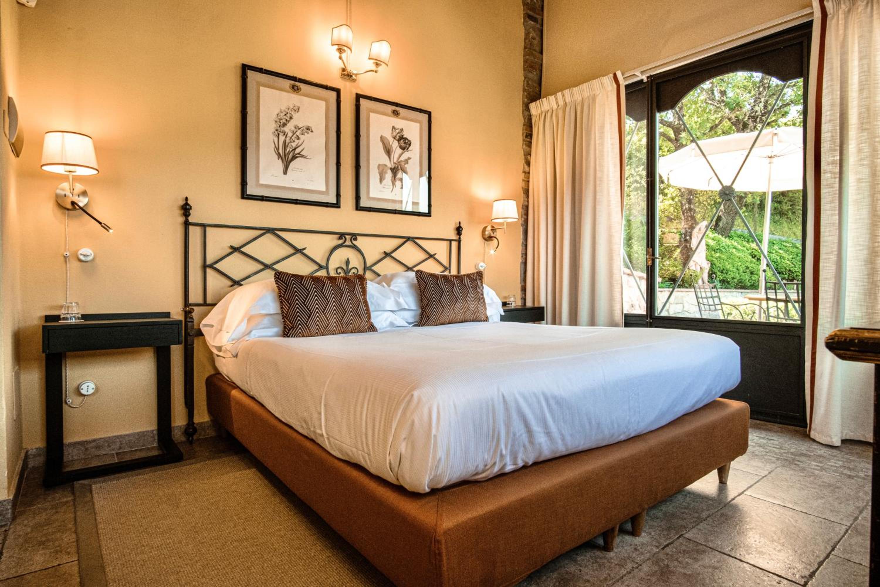 Deluxe Double or Twin Room with Garden View photo 3