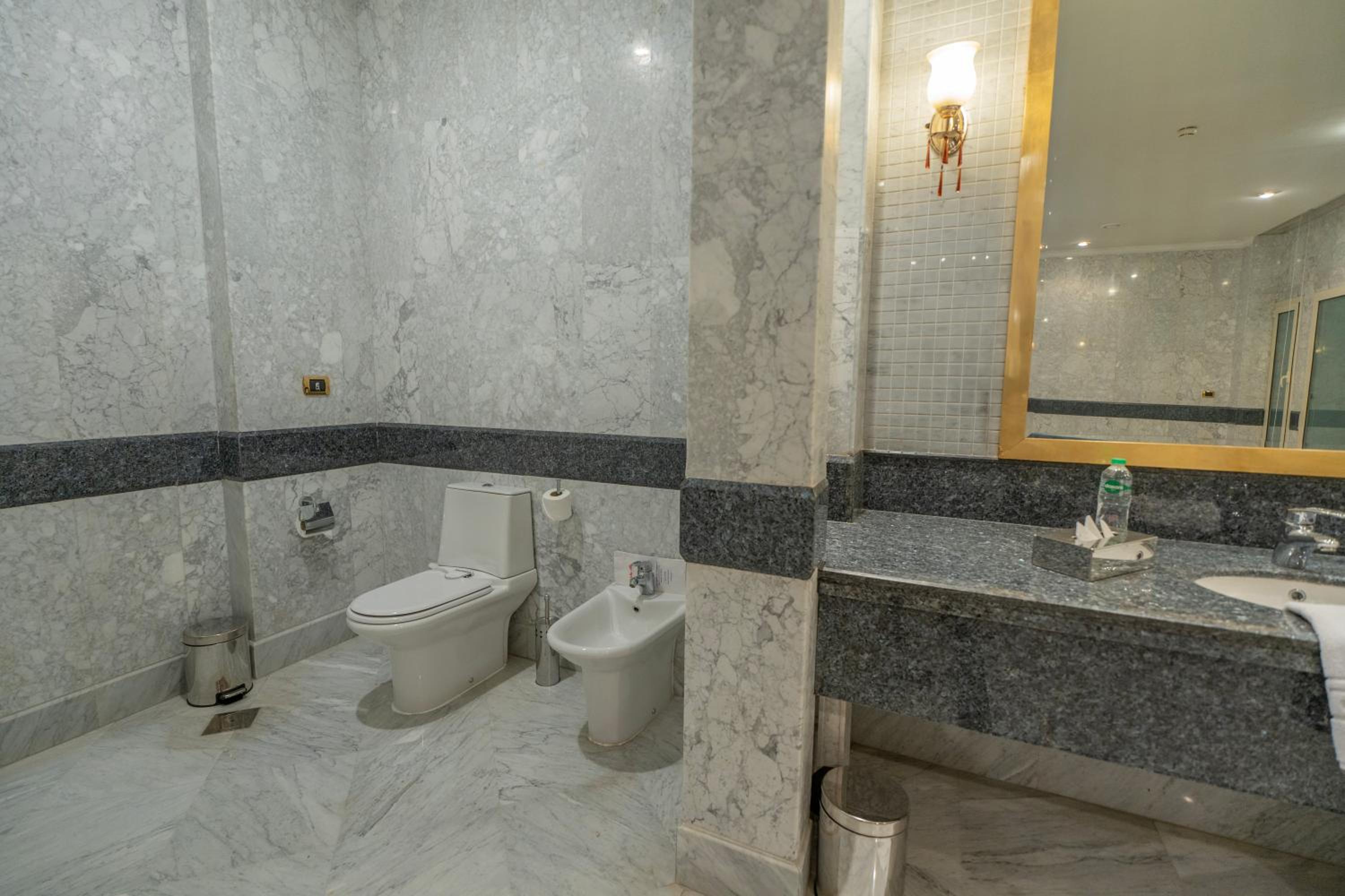 Royal Villa - Photo 7