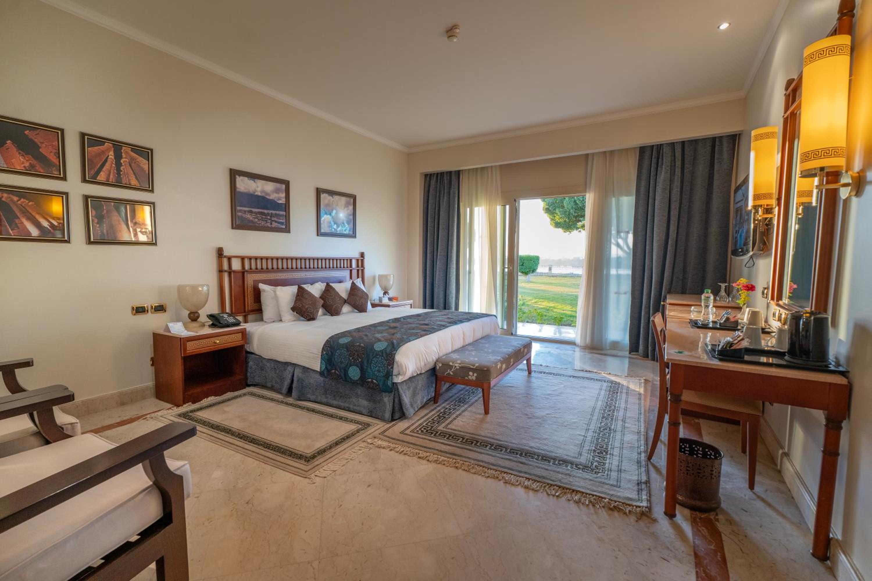 Royal Villa - Photo 12