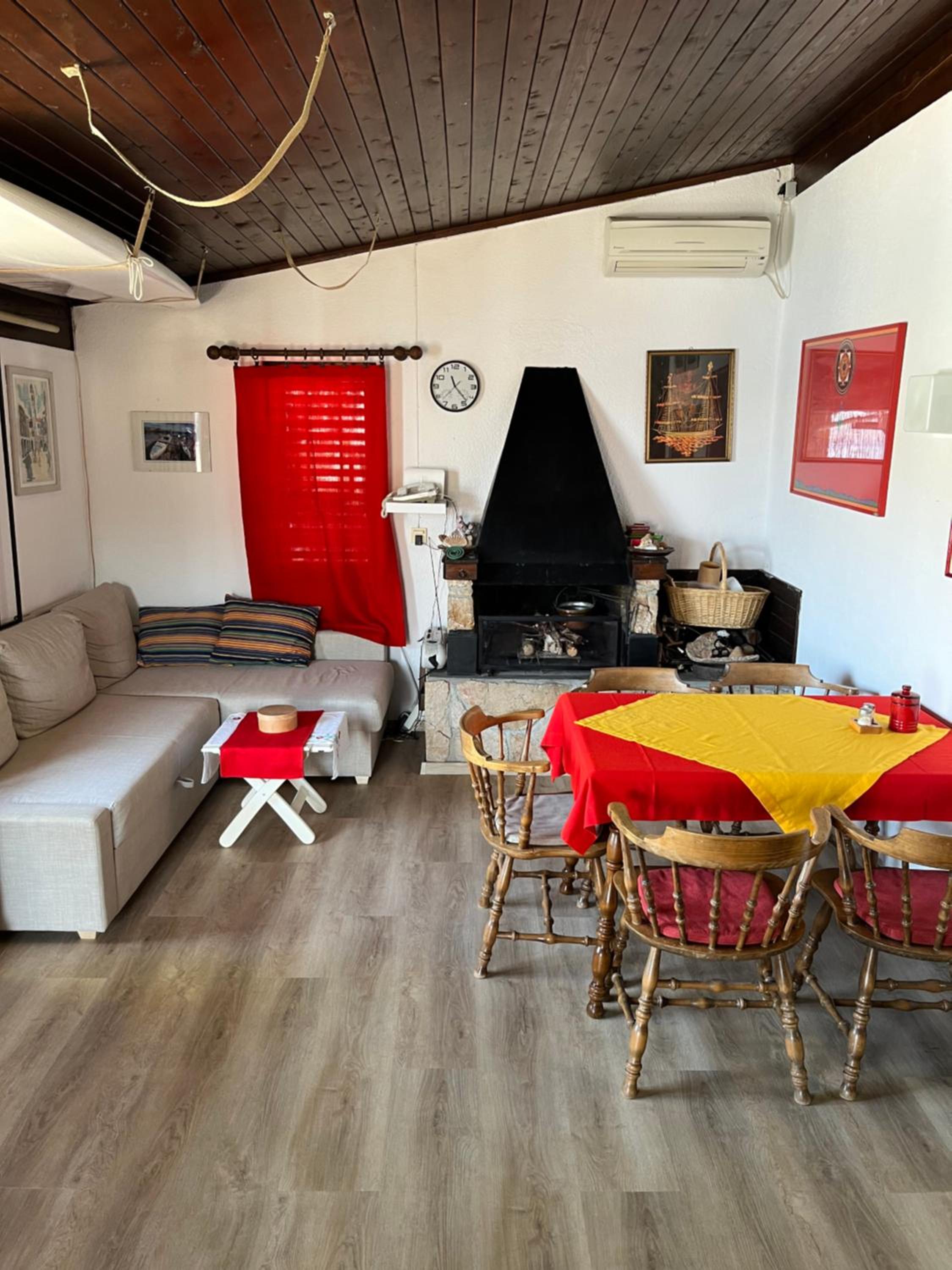 Three-Bedroom House photo 2