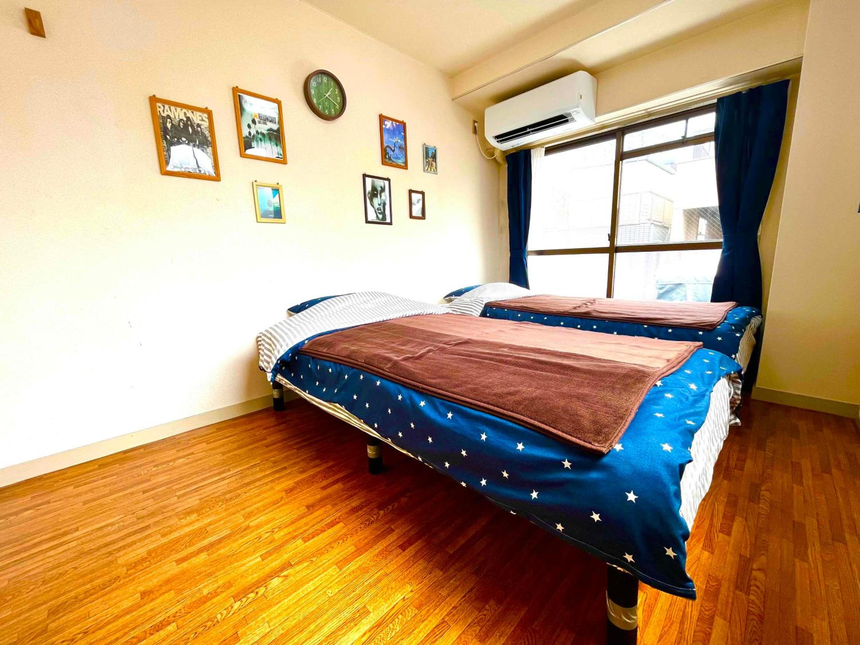 One-Bedroom Apartment photo 1