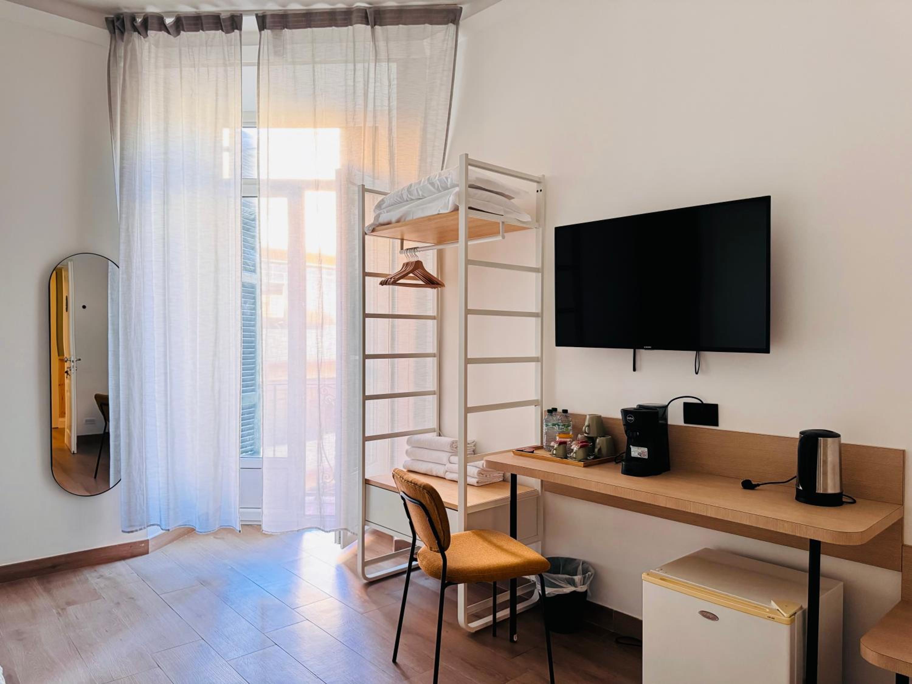 Triple Room with Private Bathroom photo 3