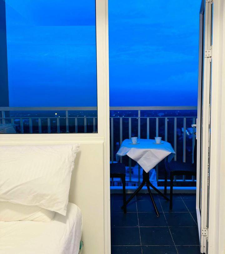 Suite With City View