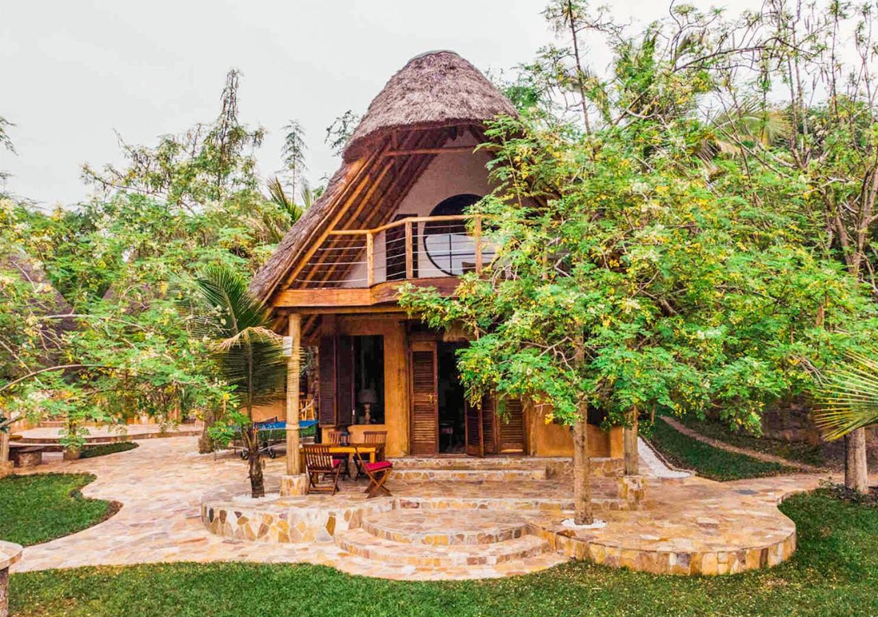 Villa - Beach Front