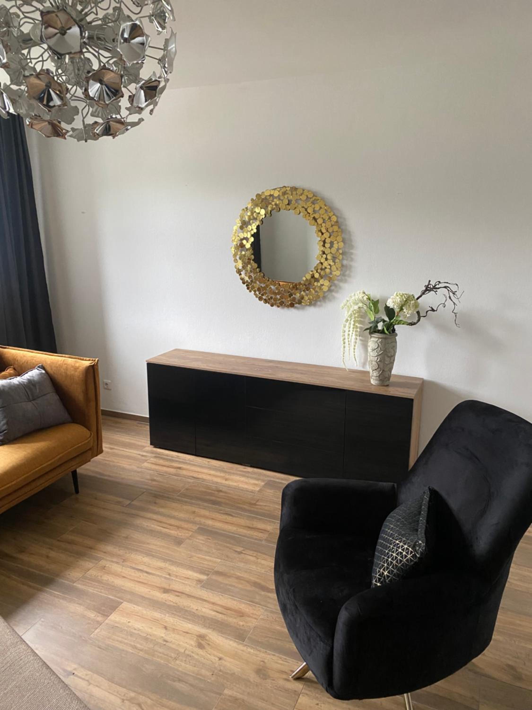 One-Bedroom Apartment - Photo 7