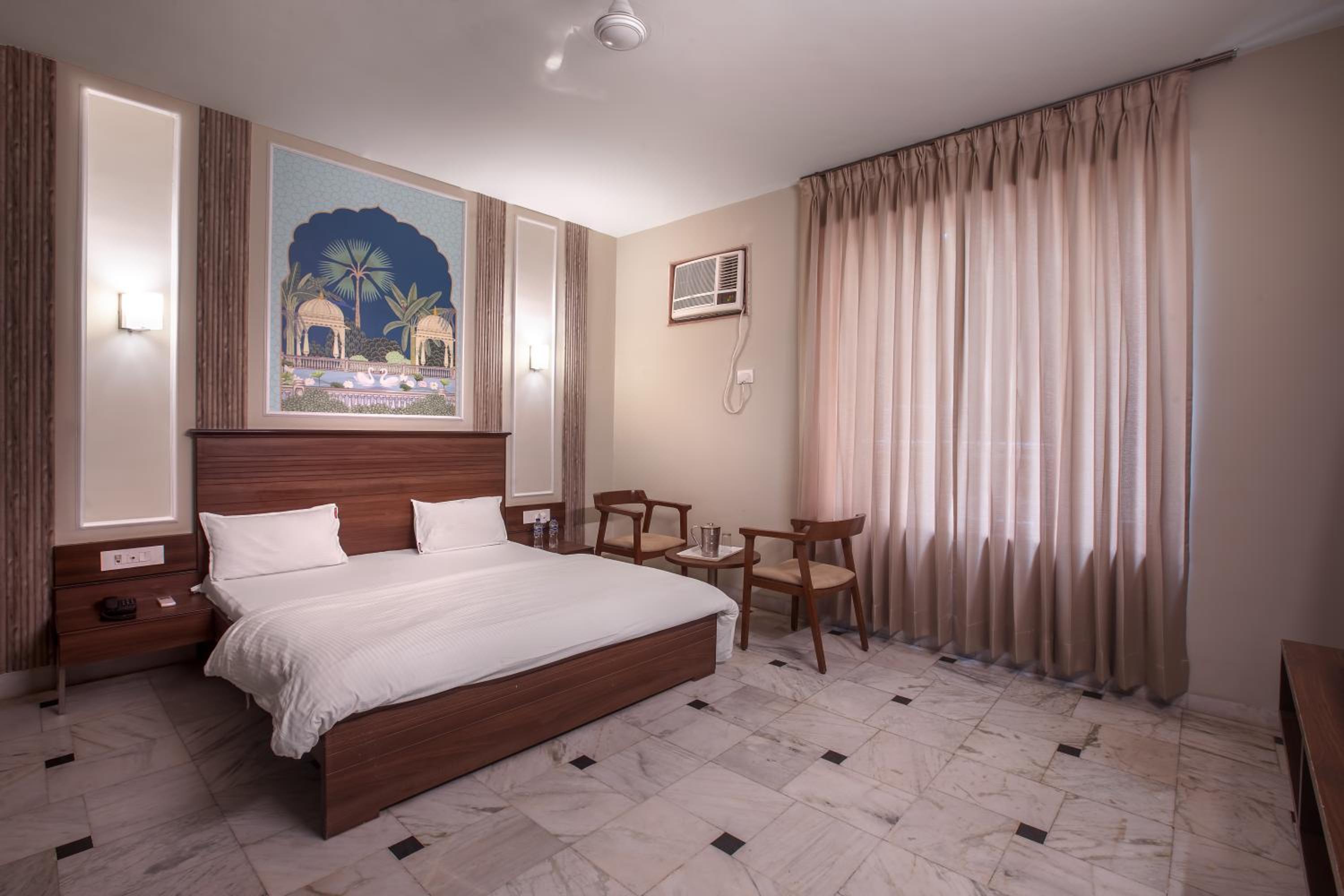 Double Room - Photo 3