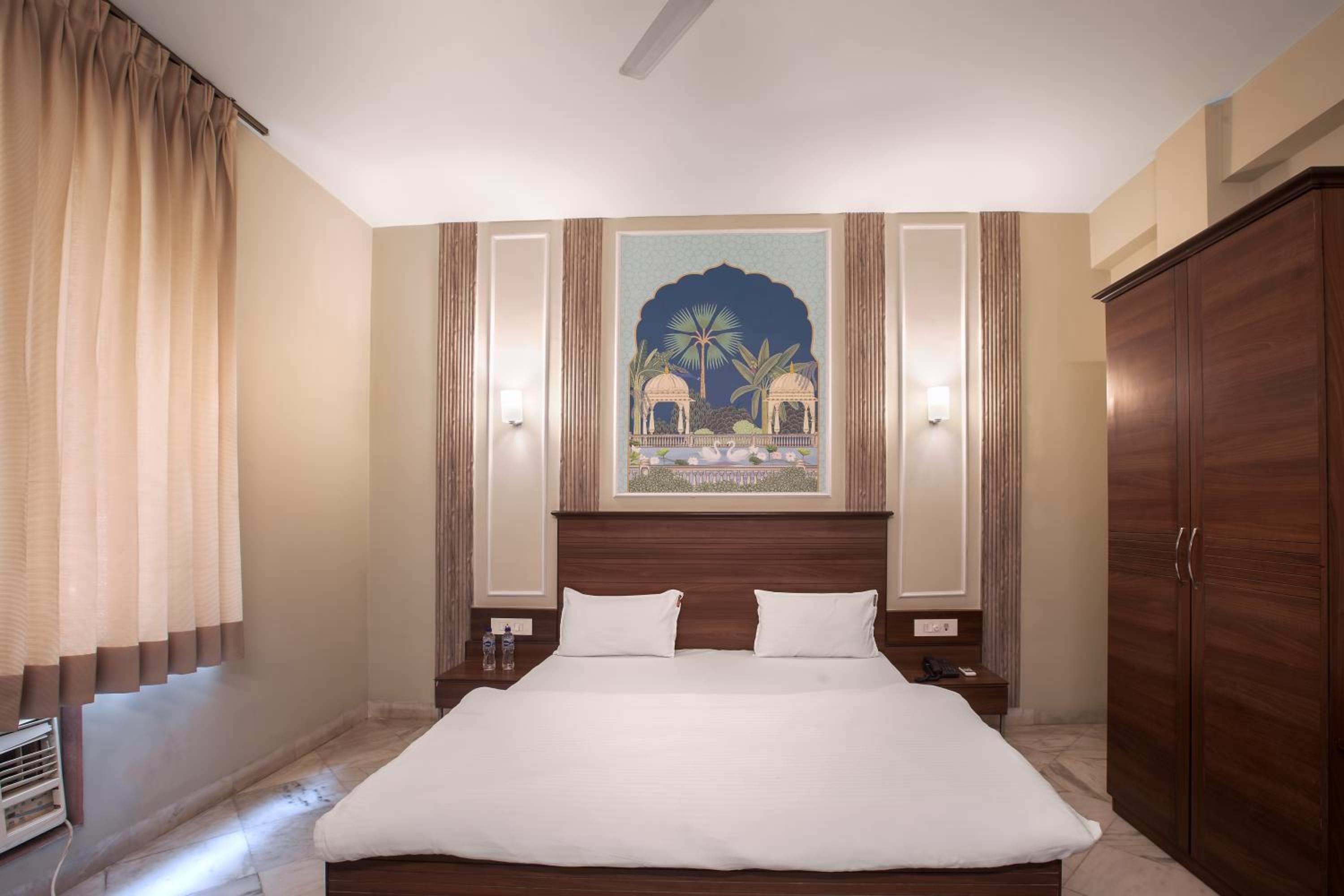 Double Room - Photo 2