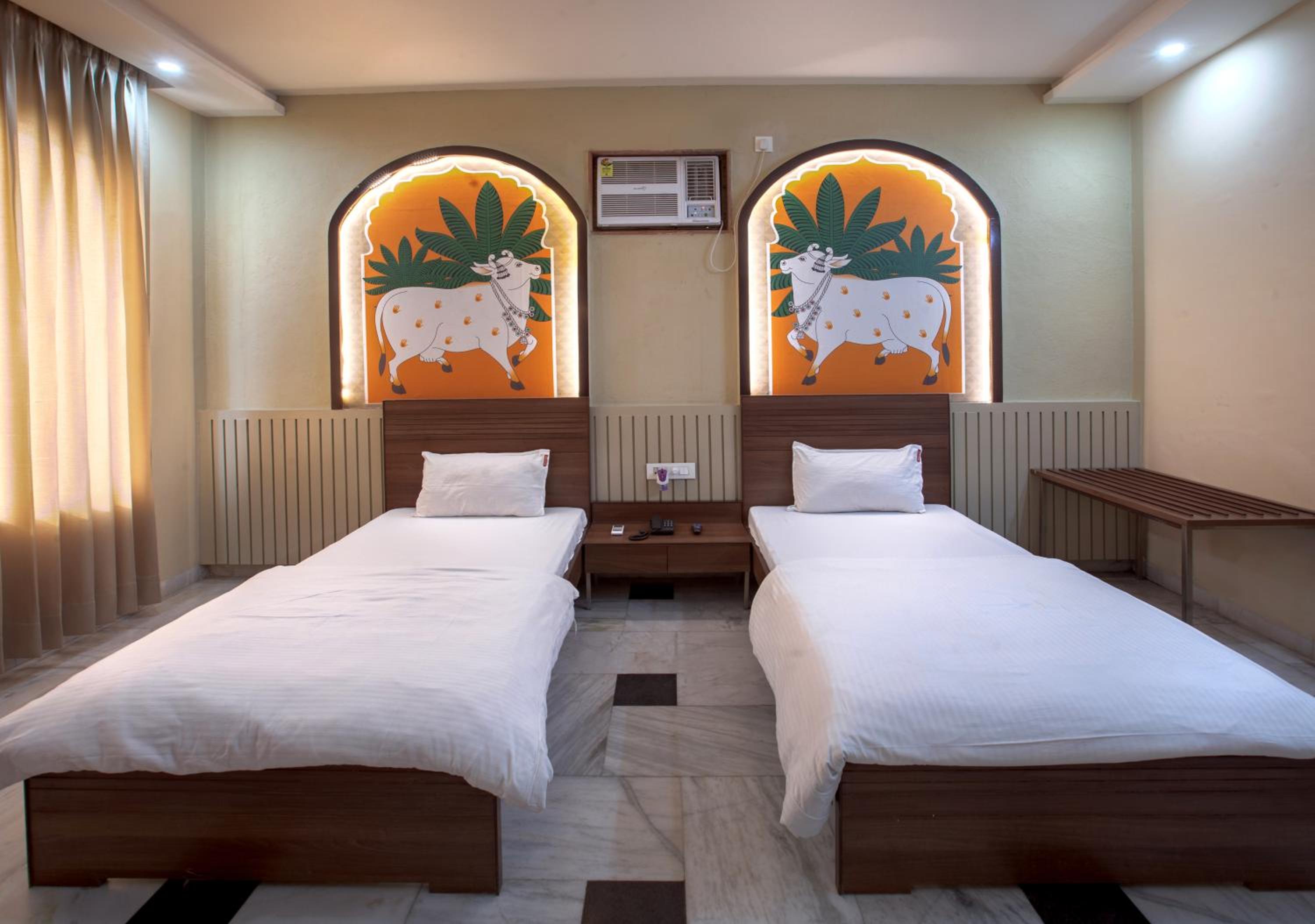 Twin Room - Photo 1