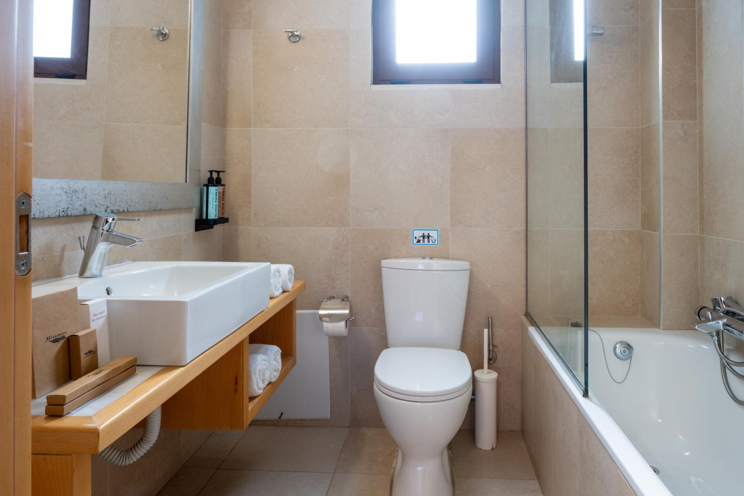 Suite with Sea View & Outdoor Jacuzzi