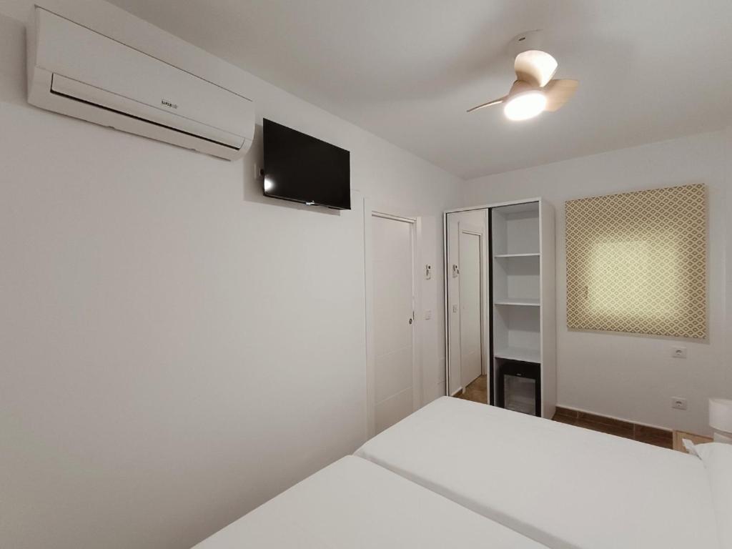 Habitación Estándar con Dos Camas Queen