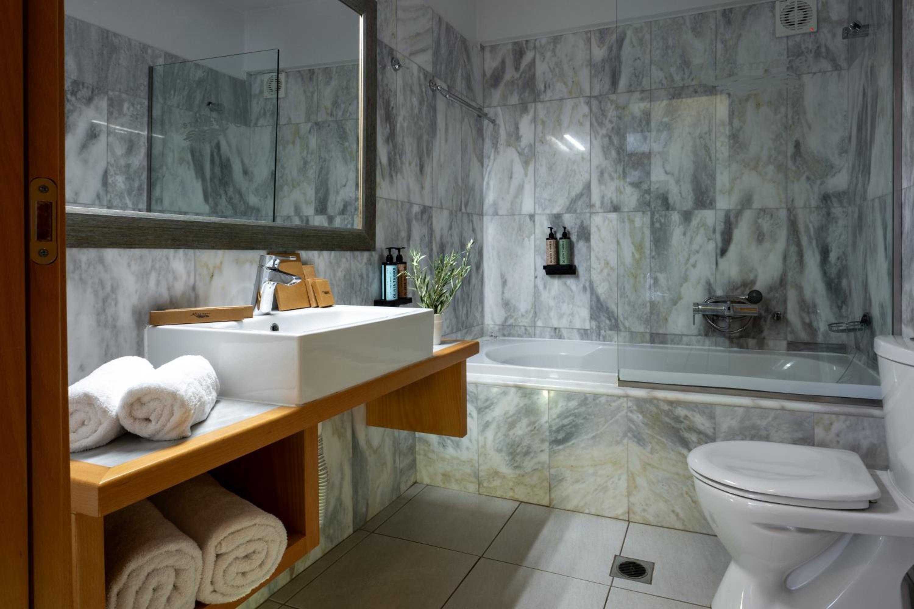Suite Two Bedroom with Sea View & Private Pool thumbnail 5