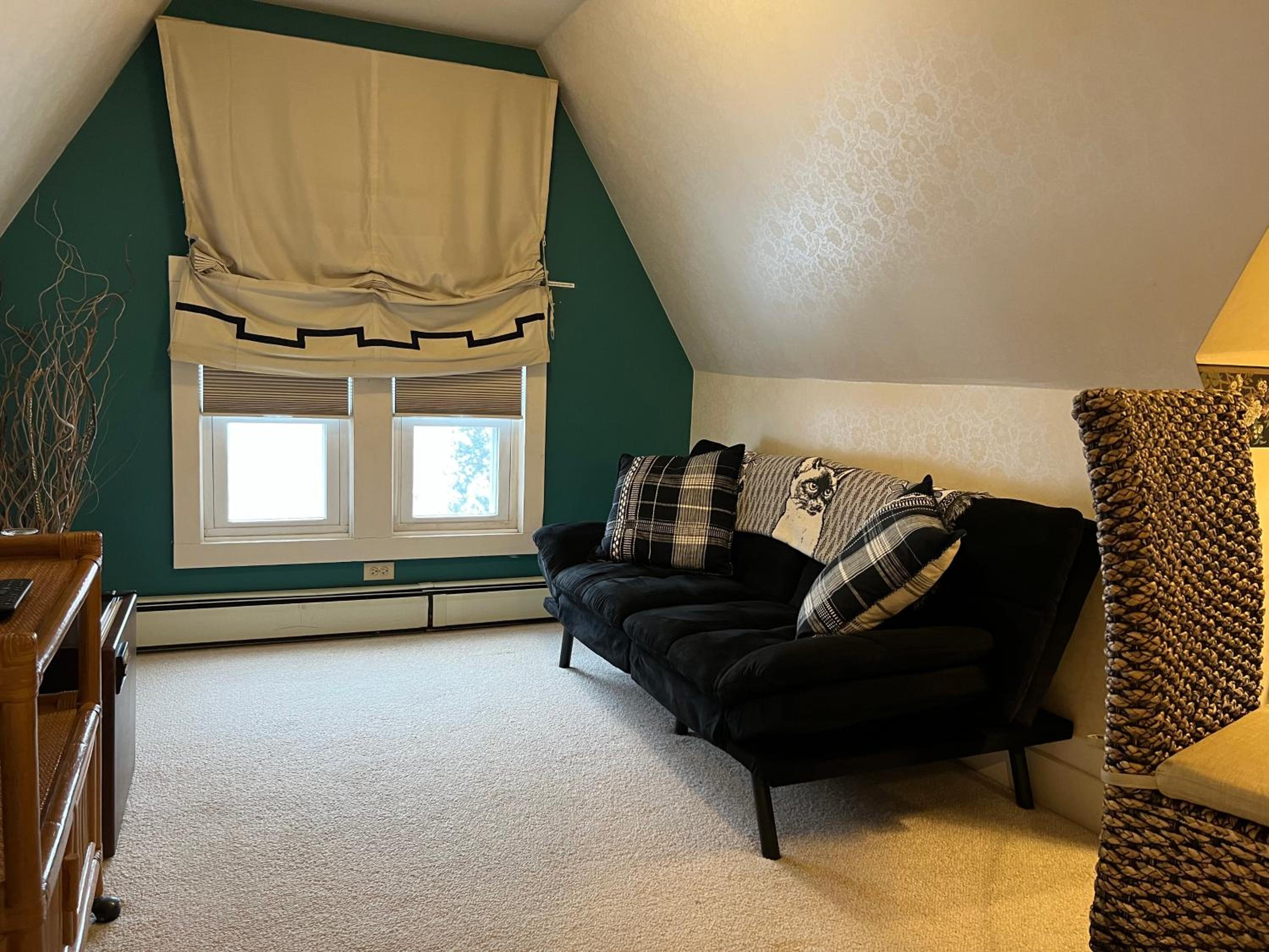 Deluxe Double Room with Extra Bed photo 3