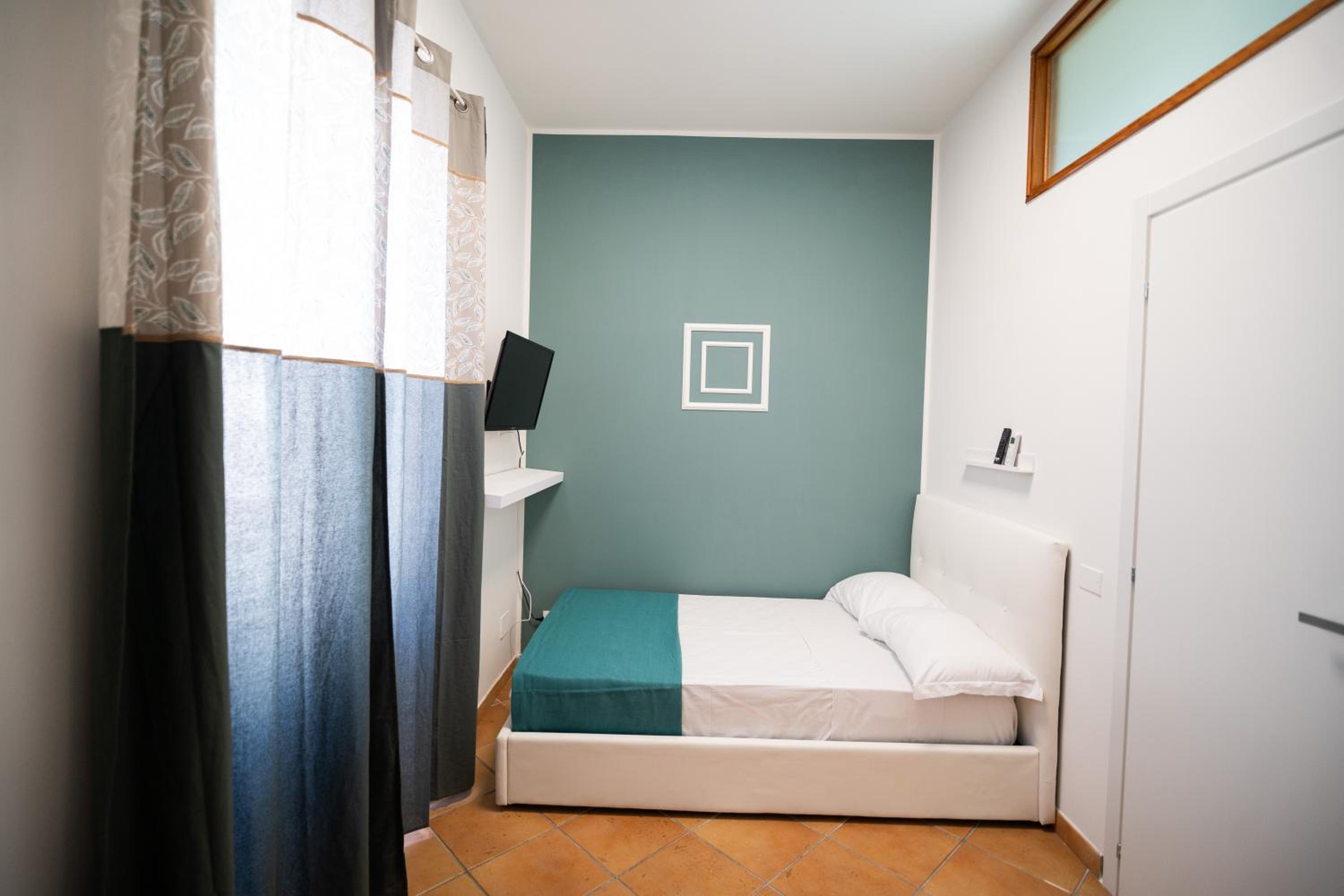 Double Room with Private External Bathroom