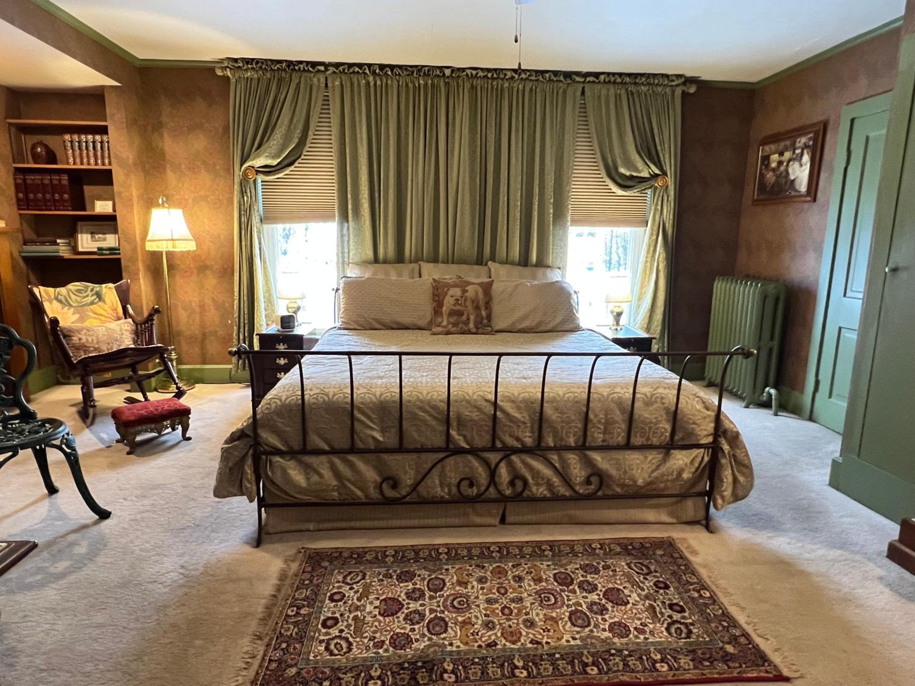 Deluxe Double Room with Bath