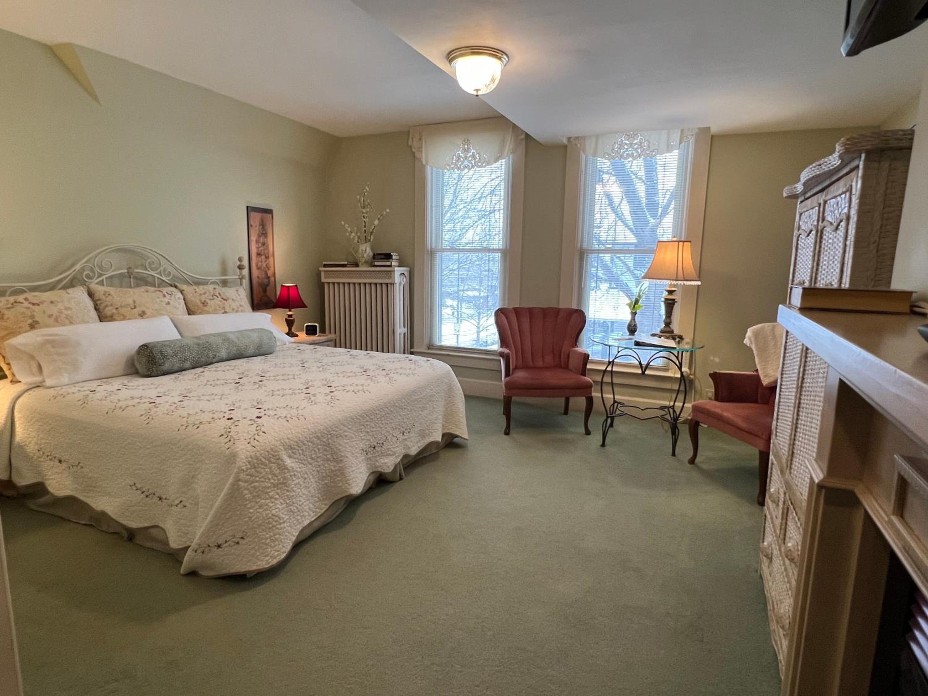 Deluxe Double Room with Bath