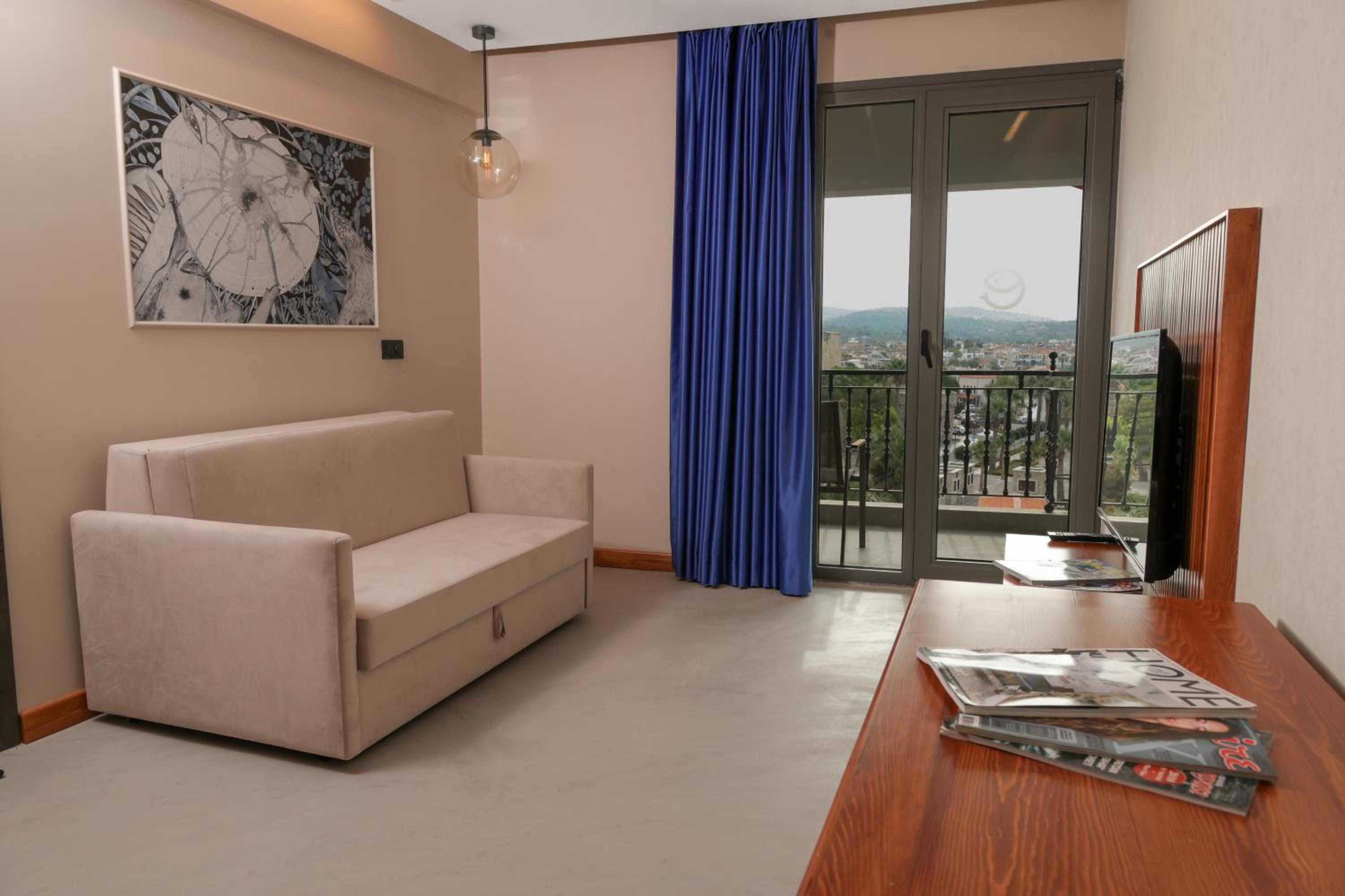 Suite with Mountain View - Photo 1