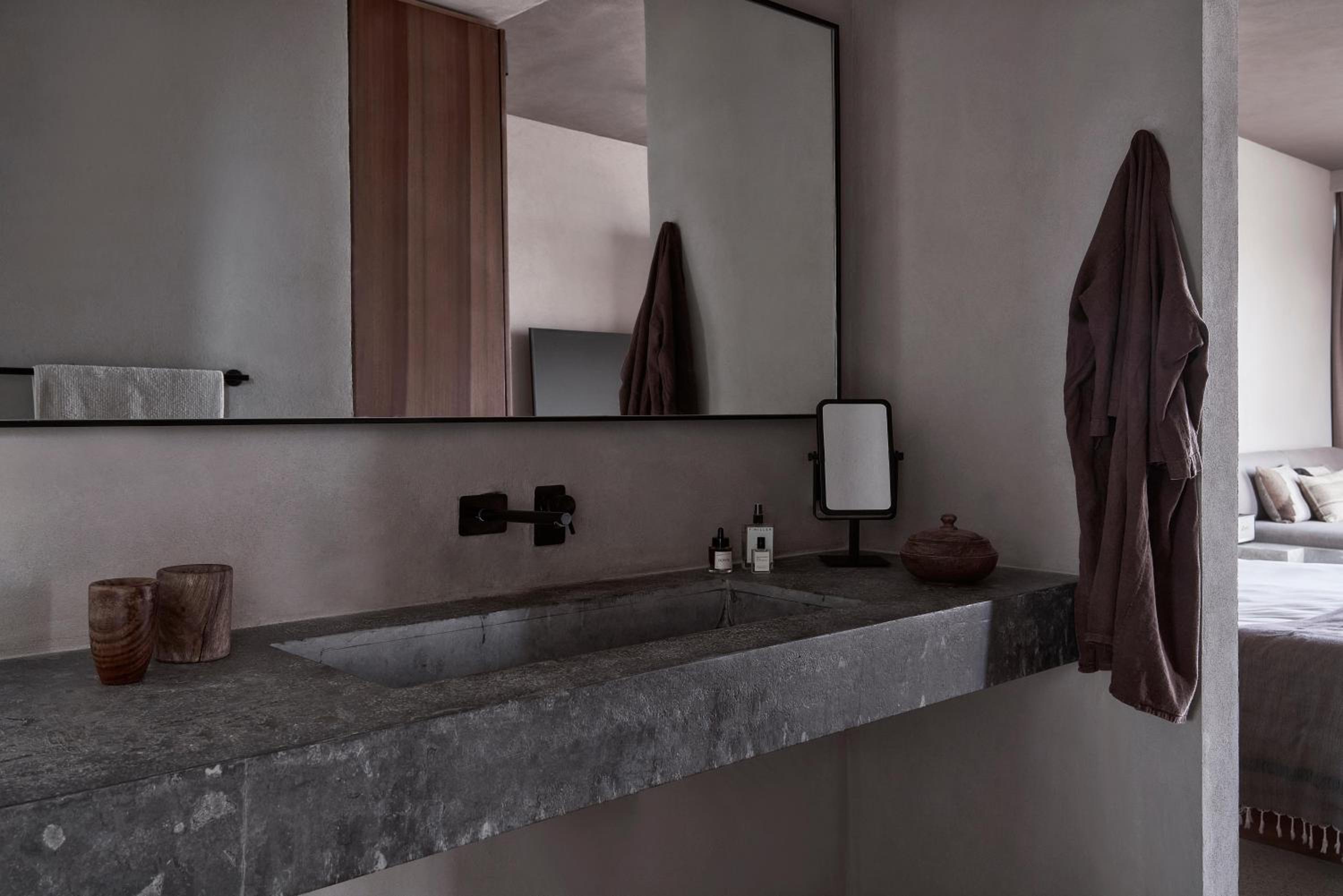 Deluxe Room - Photo 3