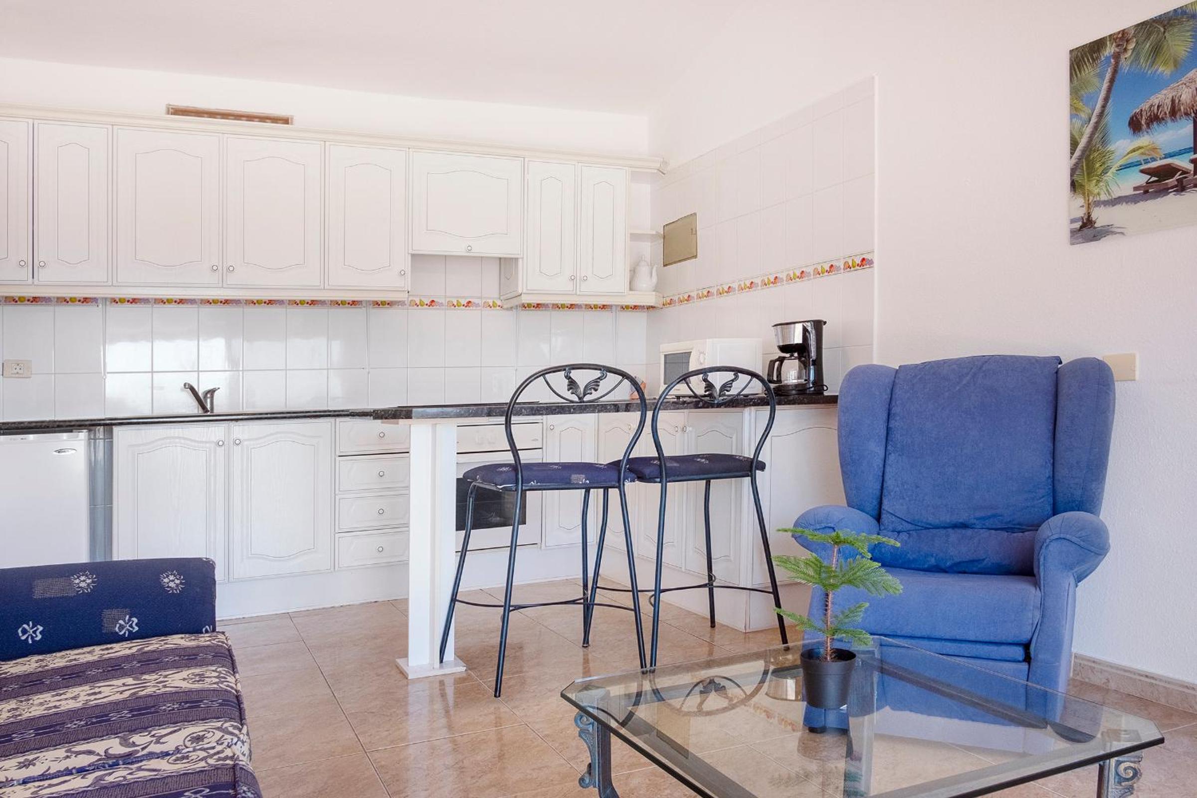 Apartment photo 2