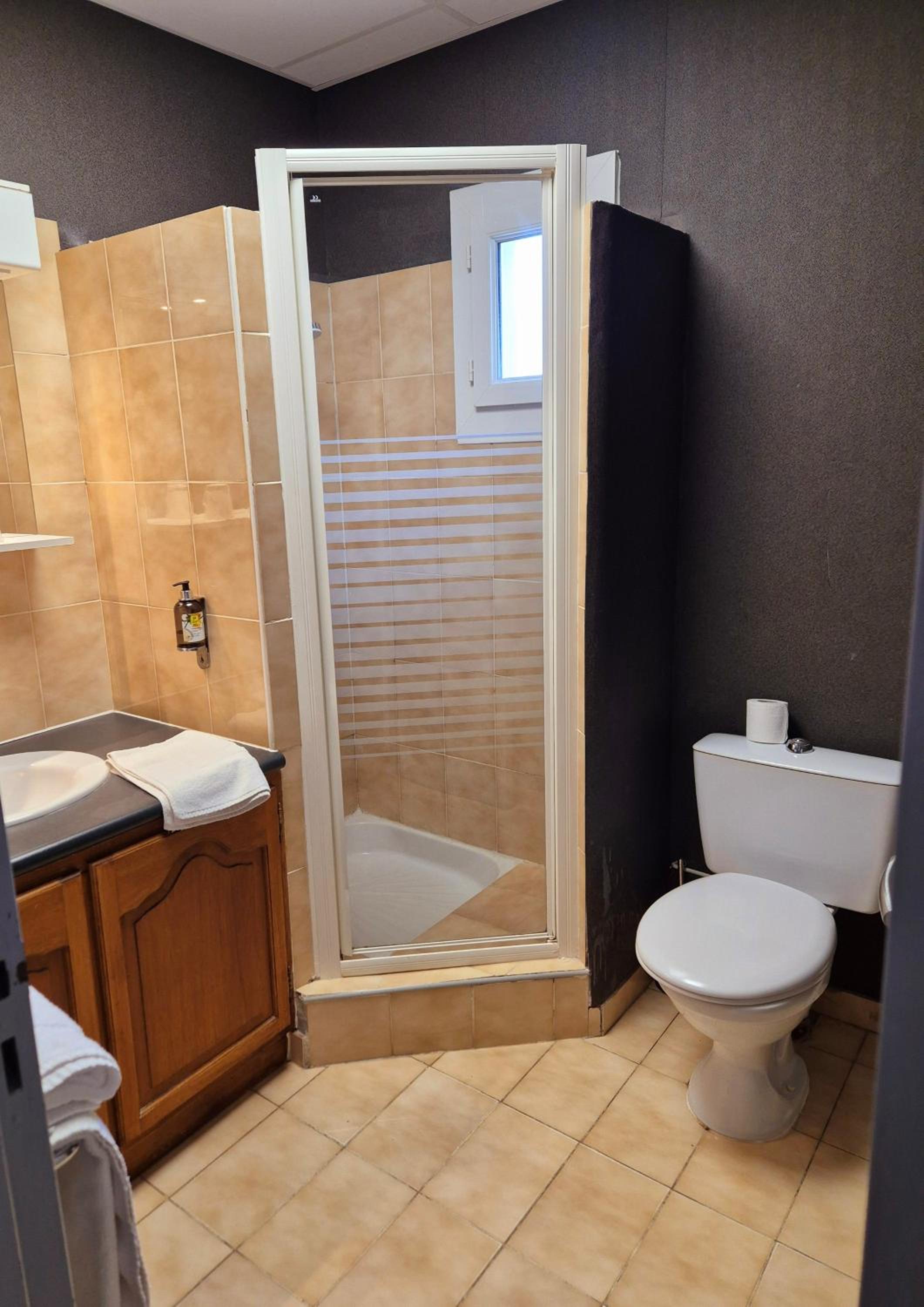 Comfort Double Room with Garden View - Photo 2