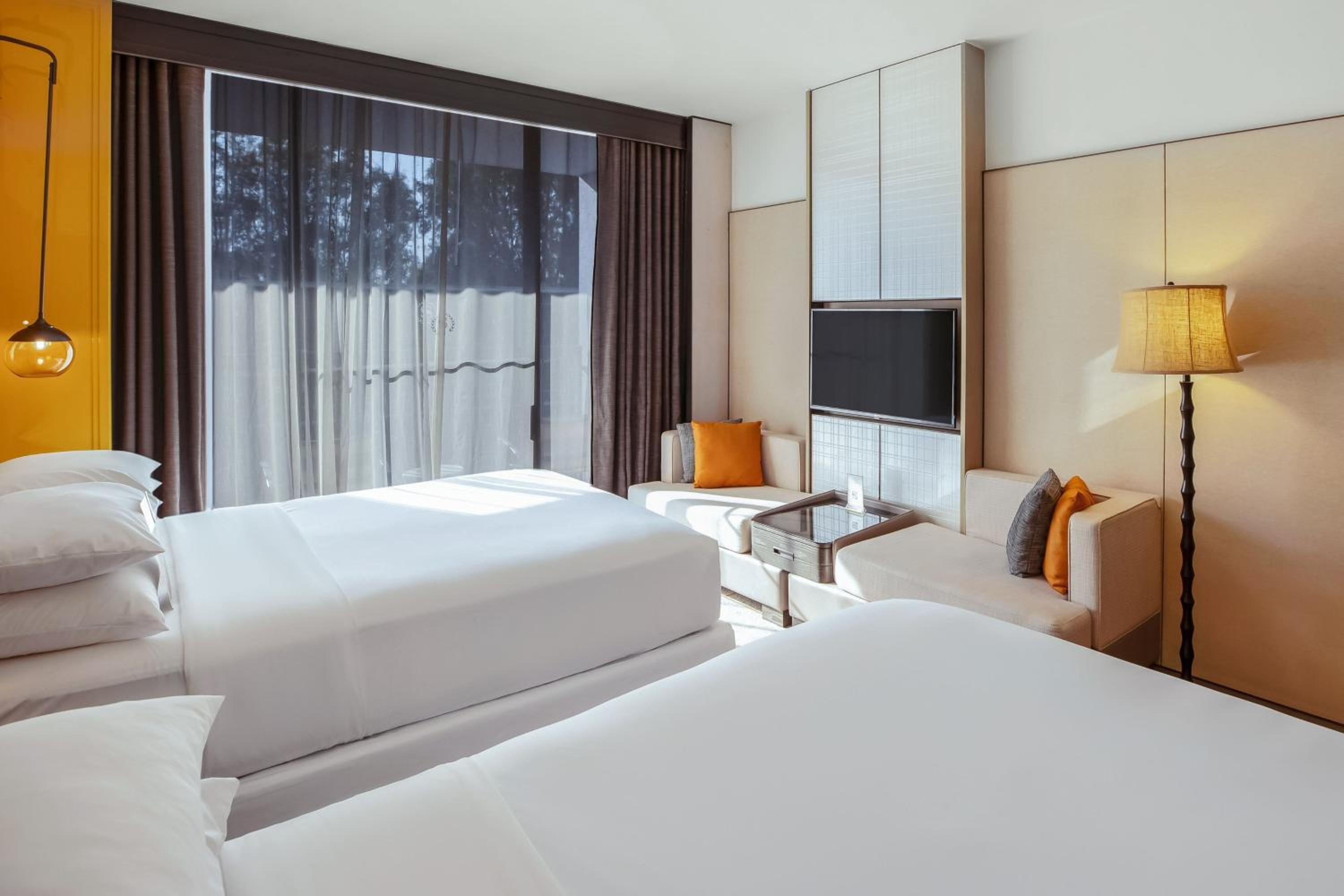 Guest room, 2 Queen, Pool view, Pool access, Balcony