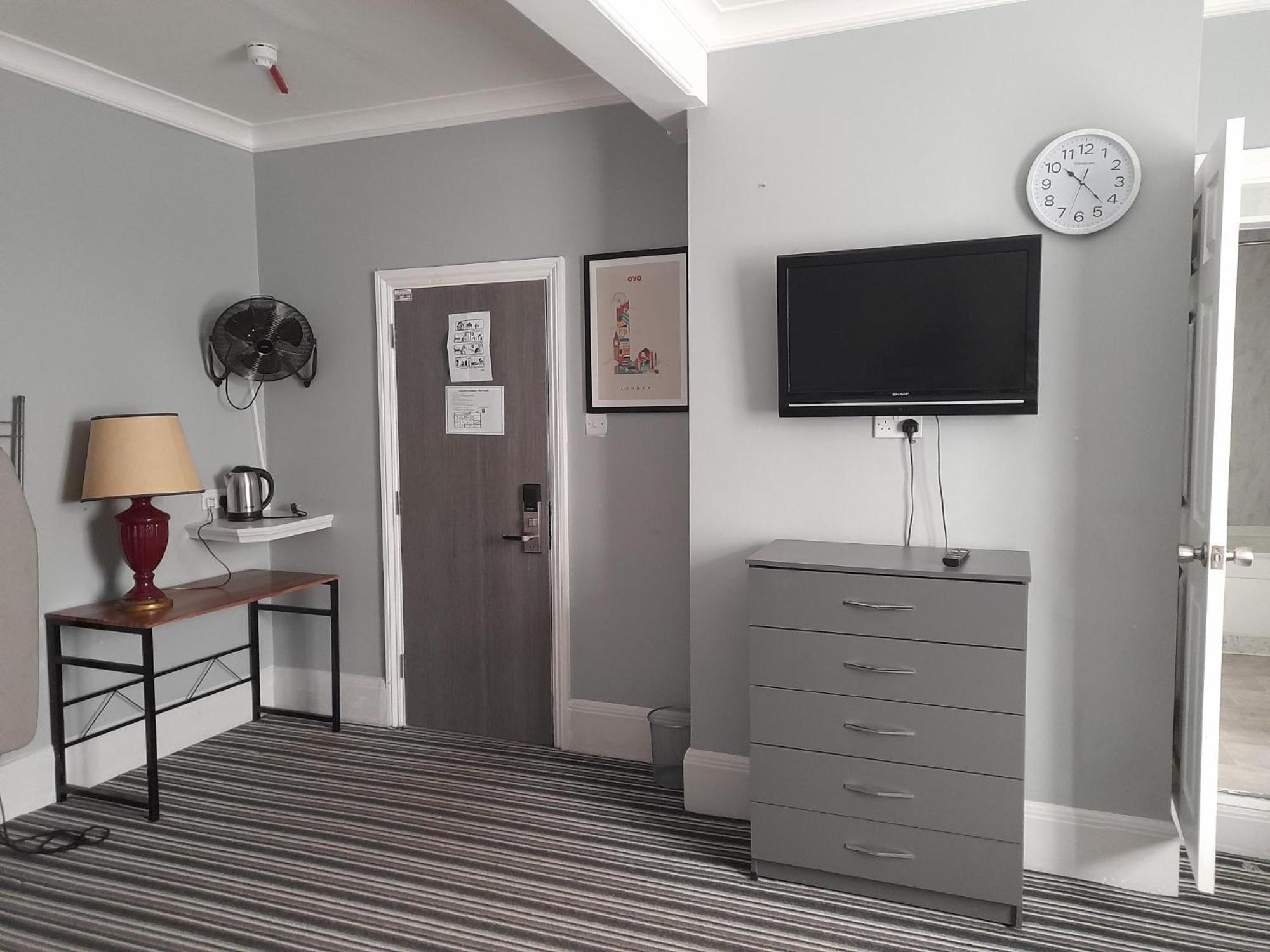 Standard Double Room photo 3