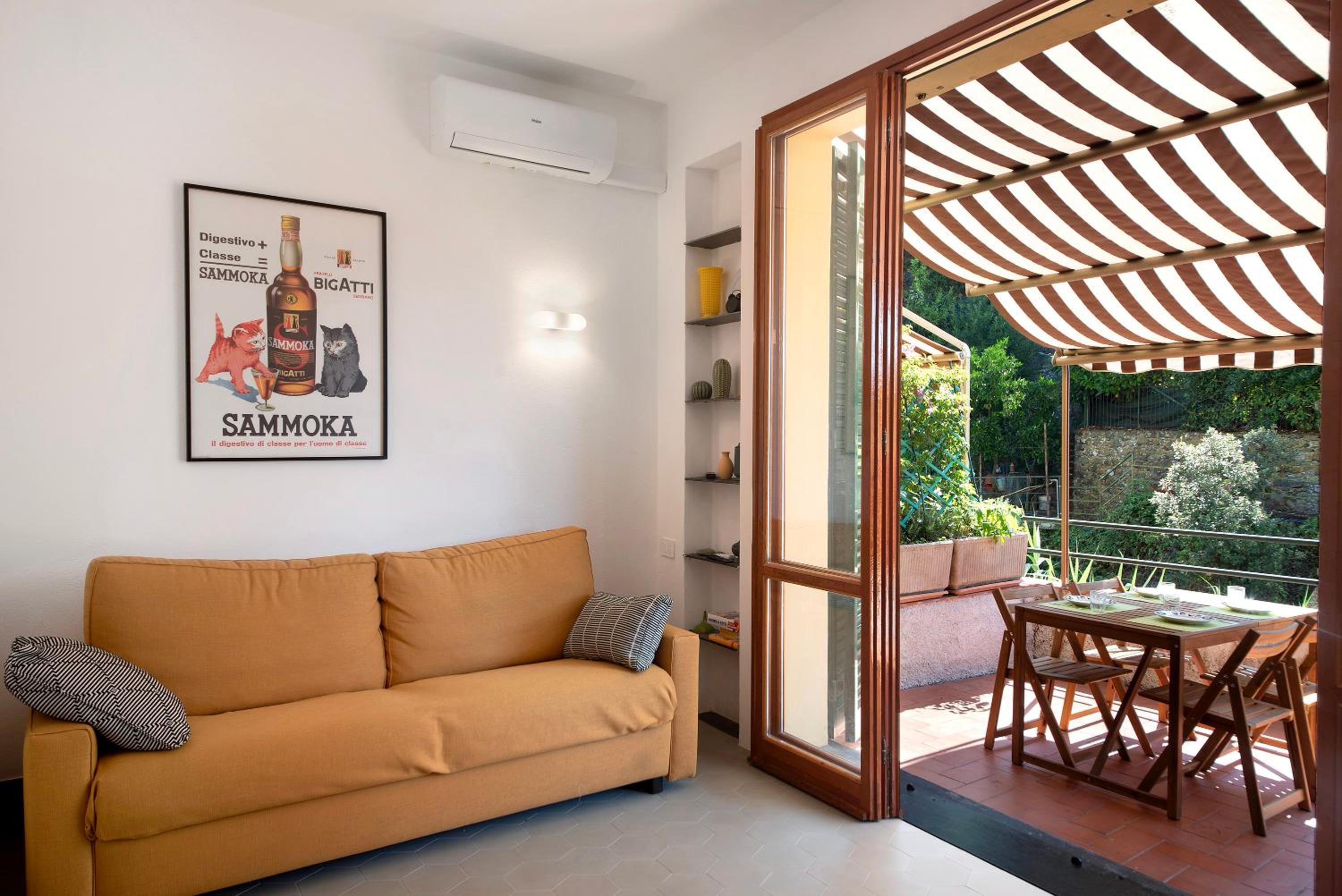 One-Bedroom Apartment with Garden View
