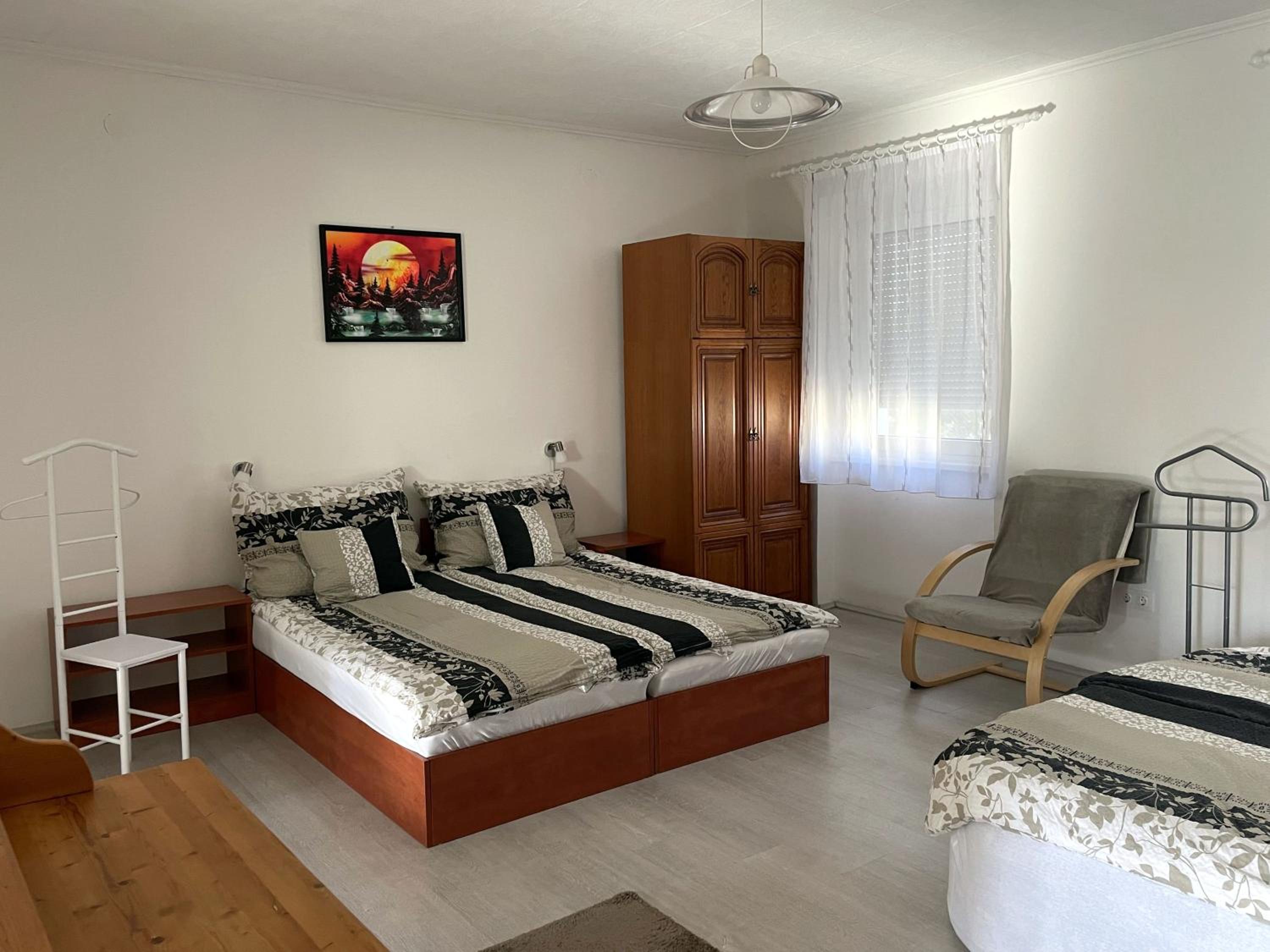 Apartment photo 1