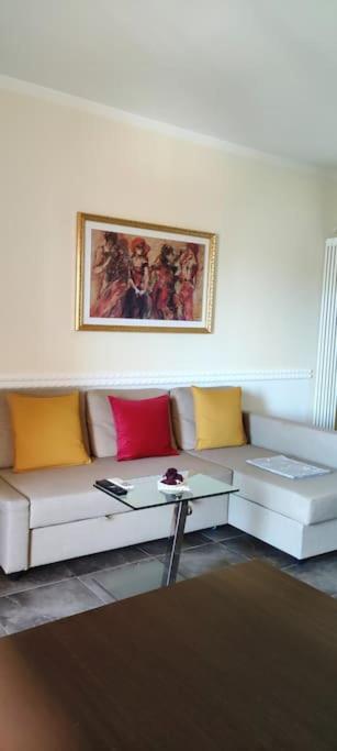One-Bedroom Apartment With Park View photo 1