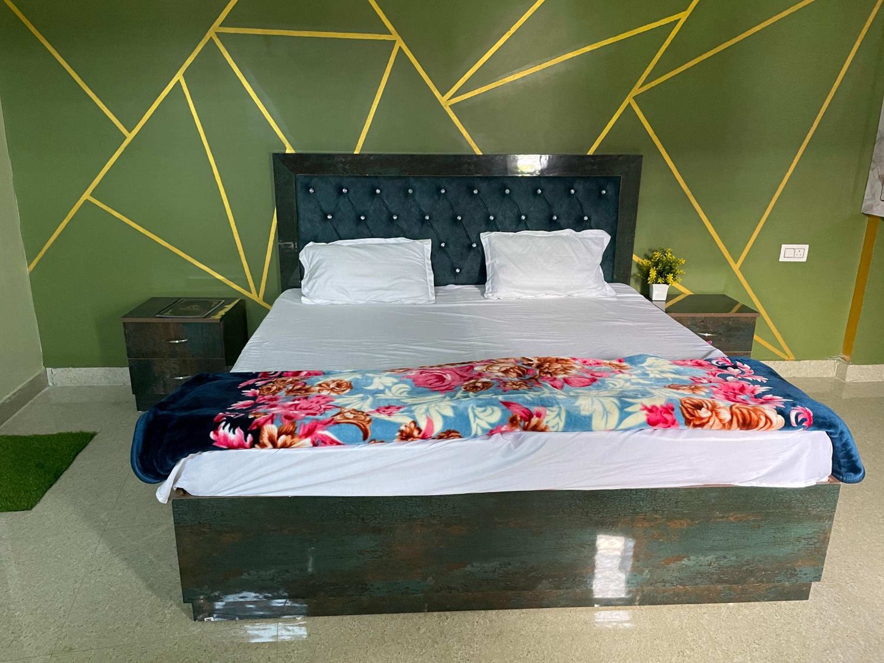 Single Bed in Mixed Dormitory Room photo 2